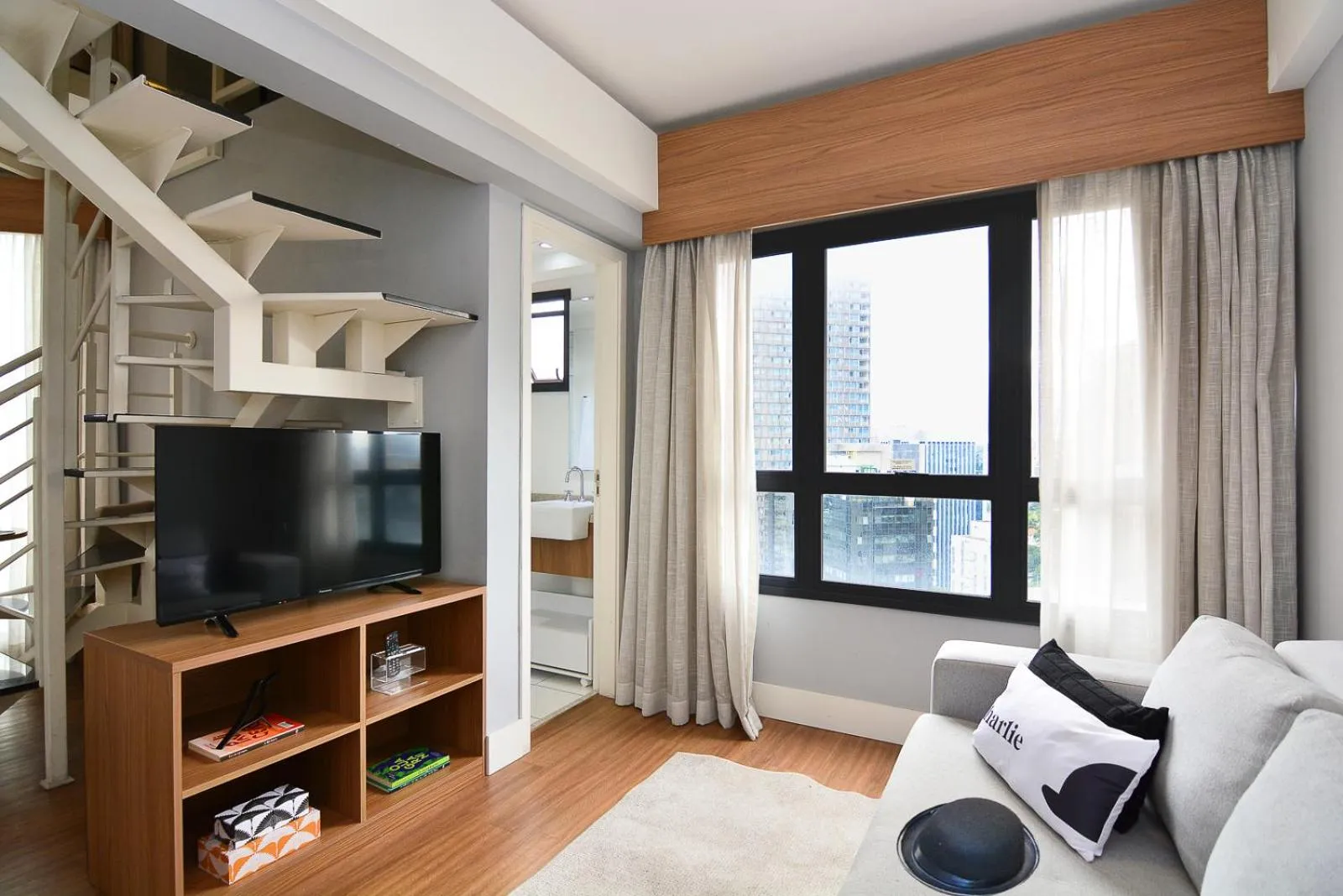 Bathroom in Charlie Faria Lima