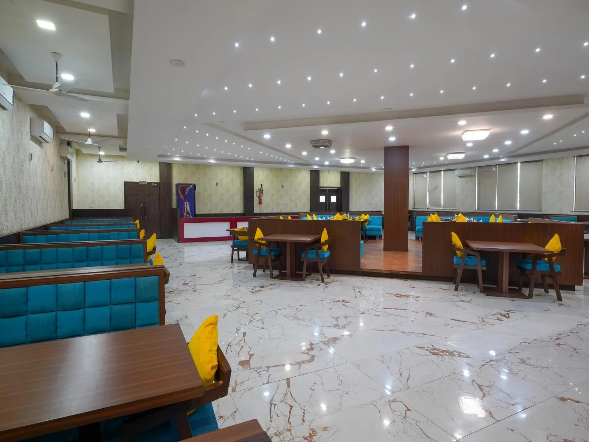 Restaurant/places to eat in Palette by CheckIn The Royal Castle Resort Rajkot