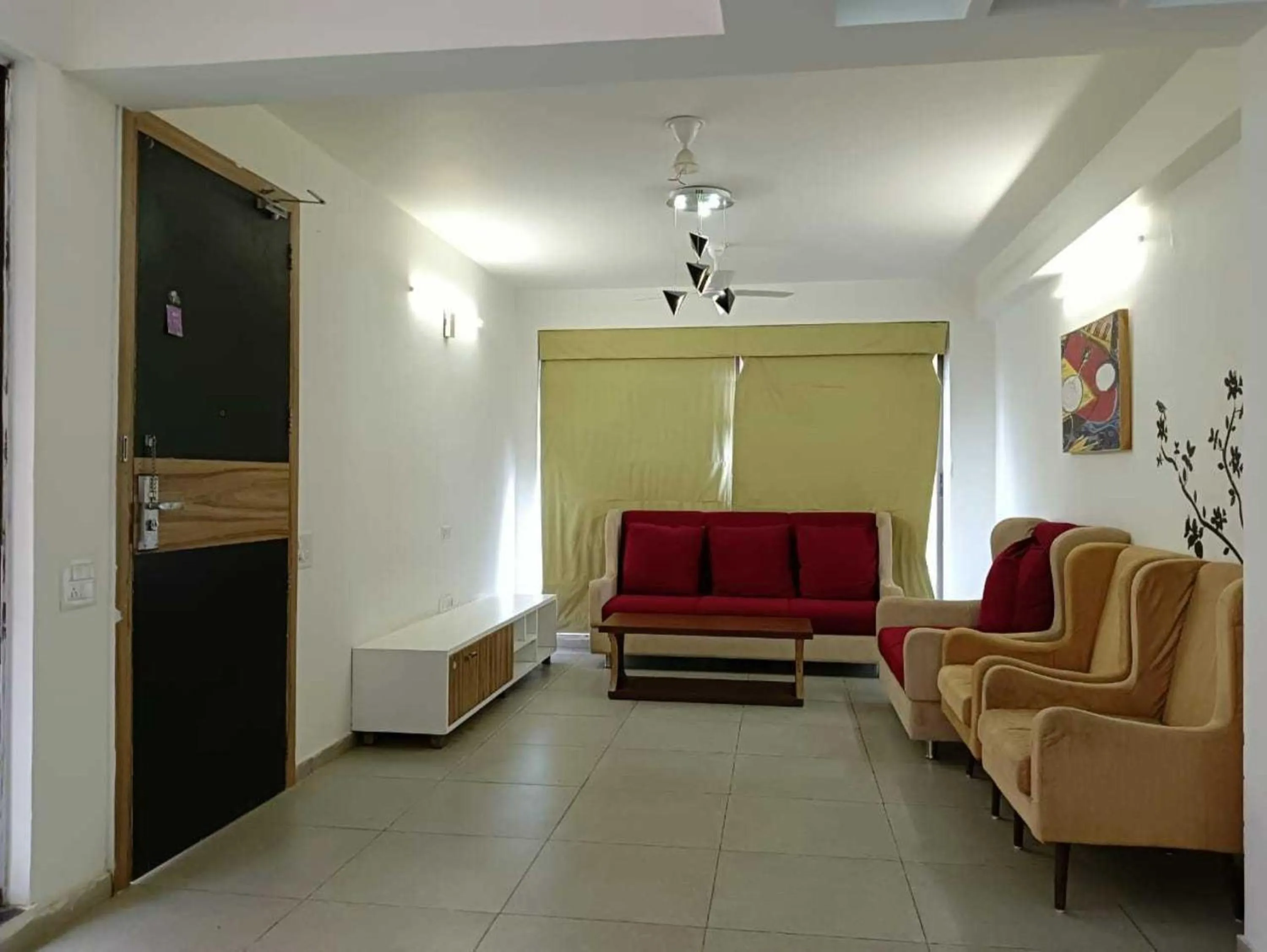 Lobby or reception in Palette by CheckIn The Royal Castle Resort Rajkot