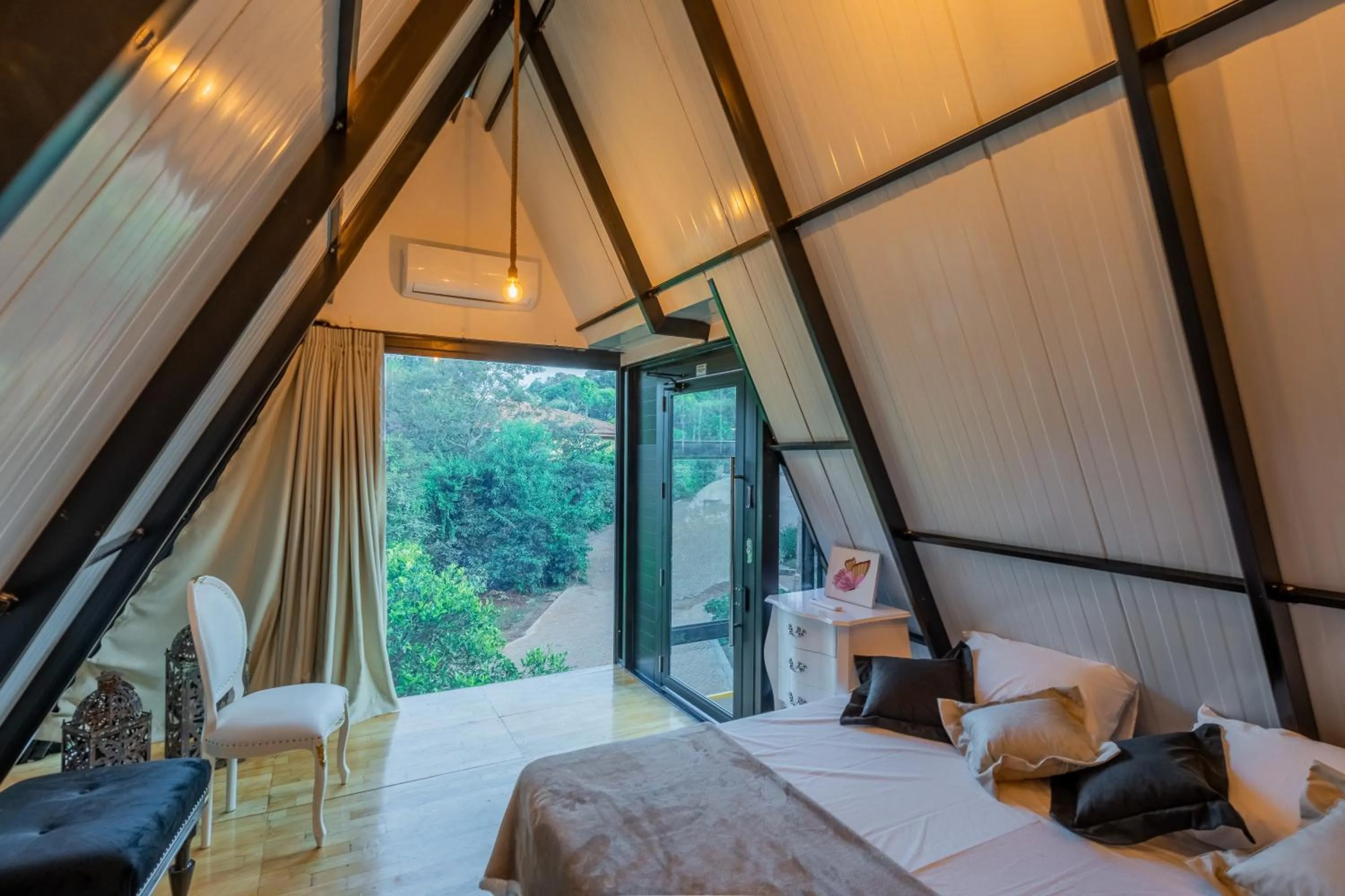 Bedroom, Bed in Recanto Catarina