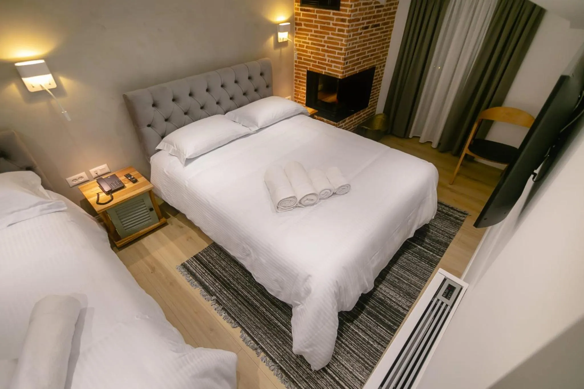 Bed in Elegance Boutique Hotel