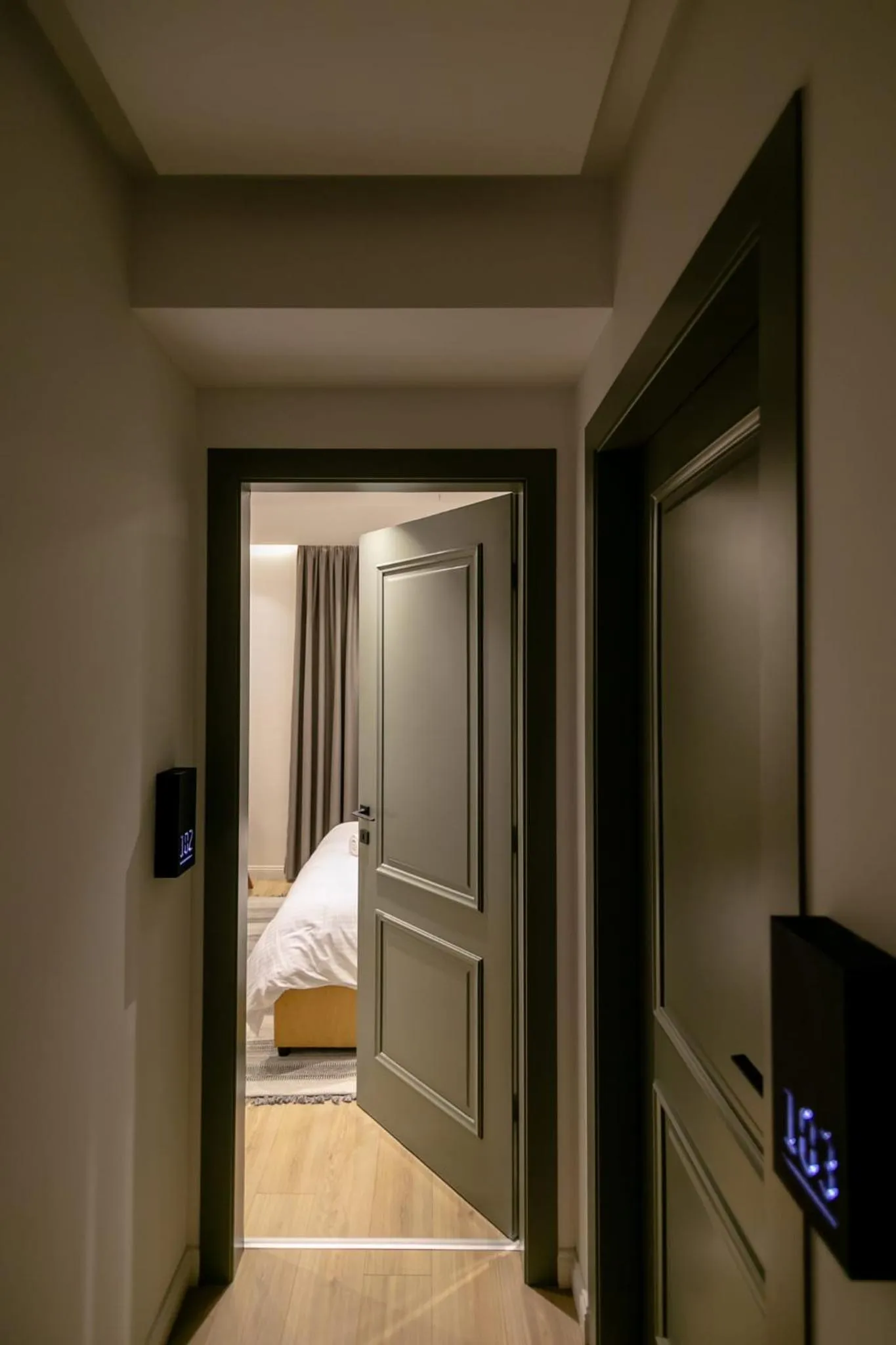 Bed in Elegance Boutique Hotel