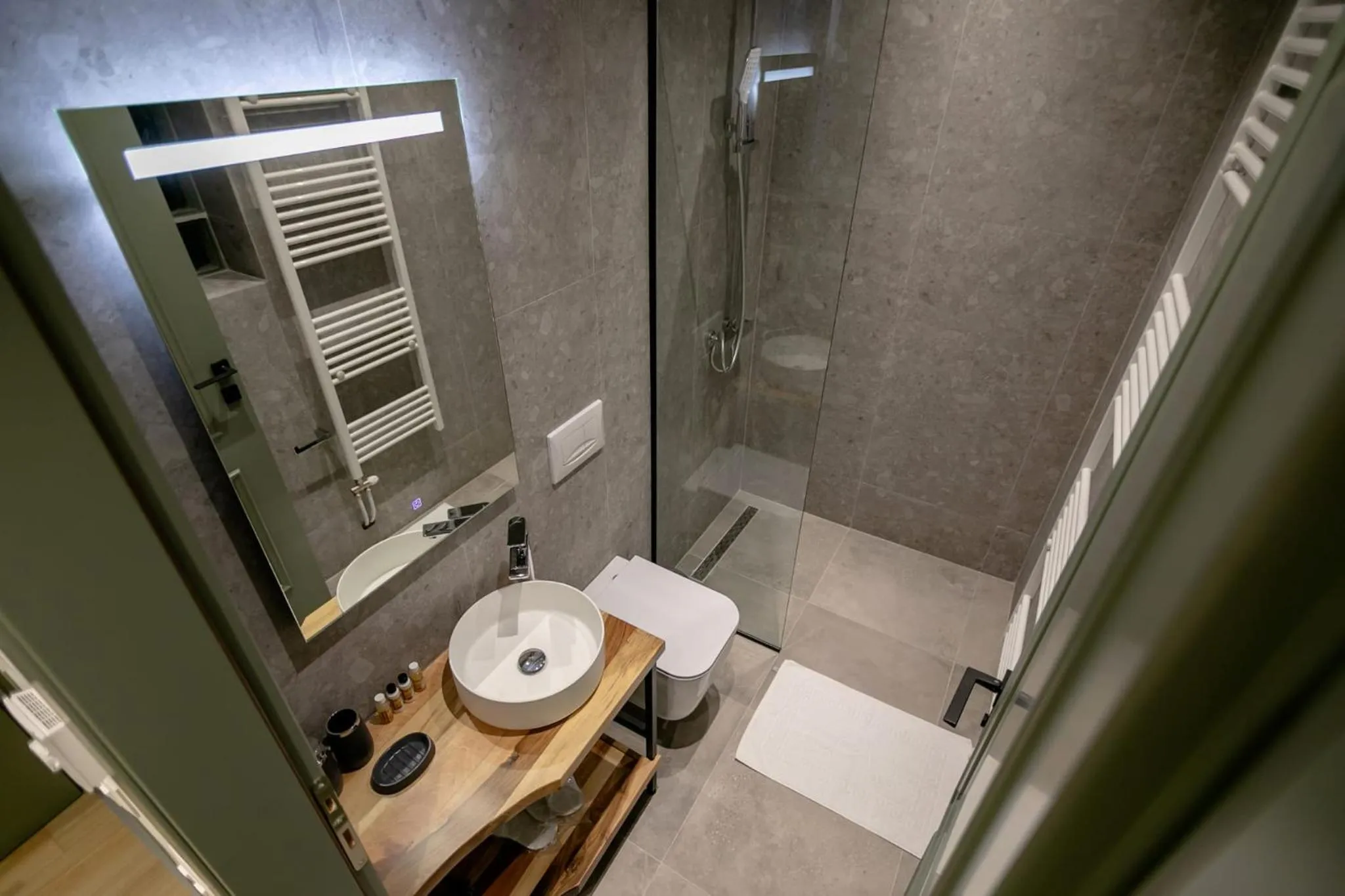 Elegance Boutique Hotel