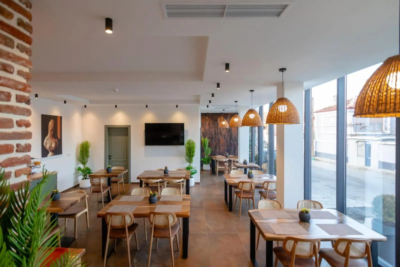 Elegance Boutique Hotel