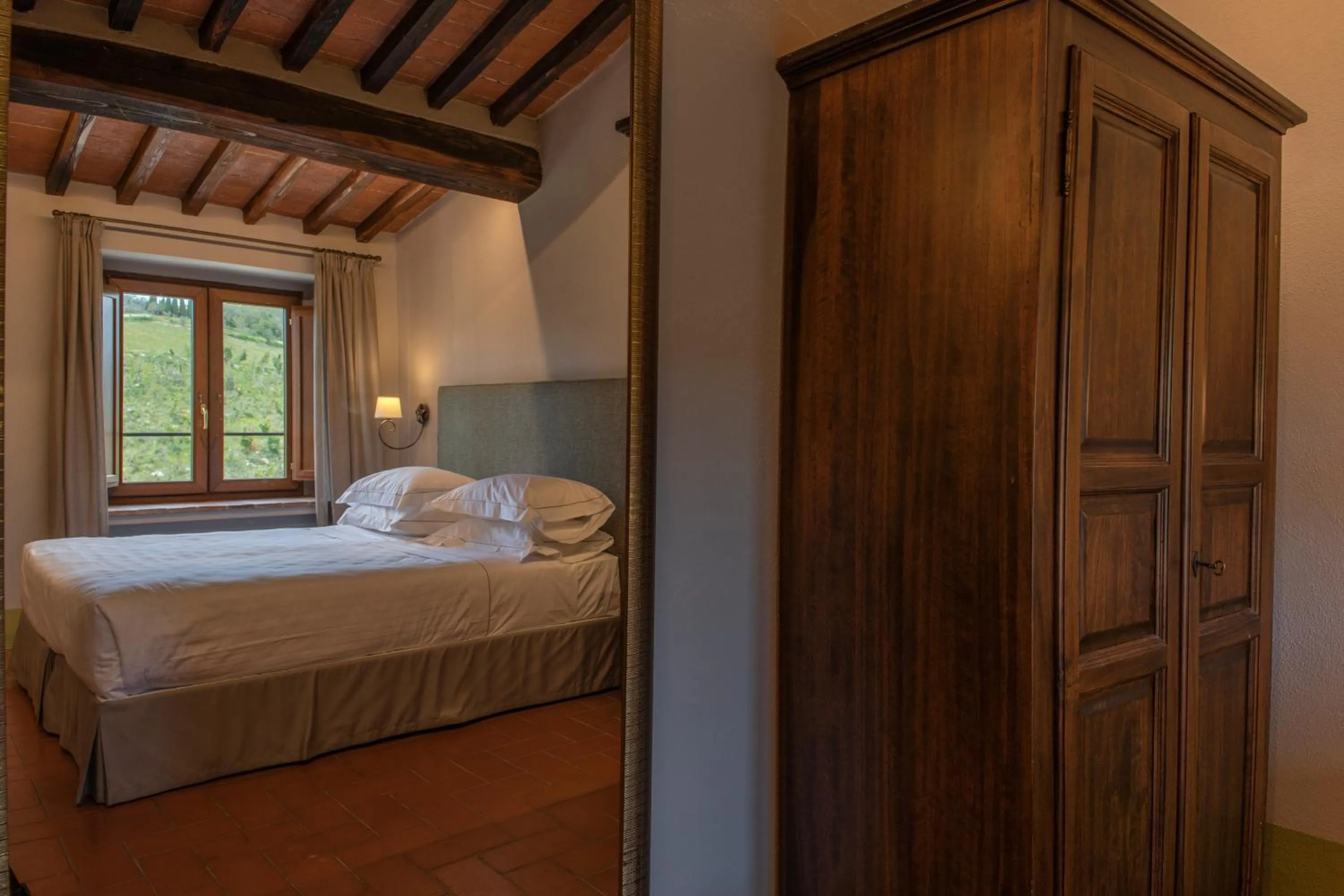 Bed in Borgo Le Noci Chianti Retreat & Pool