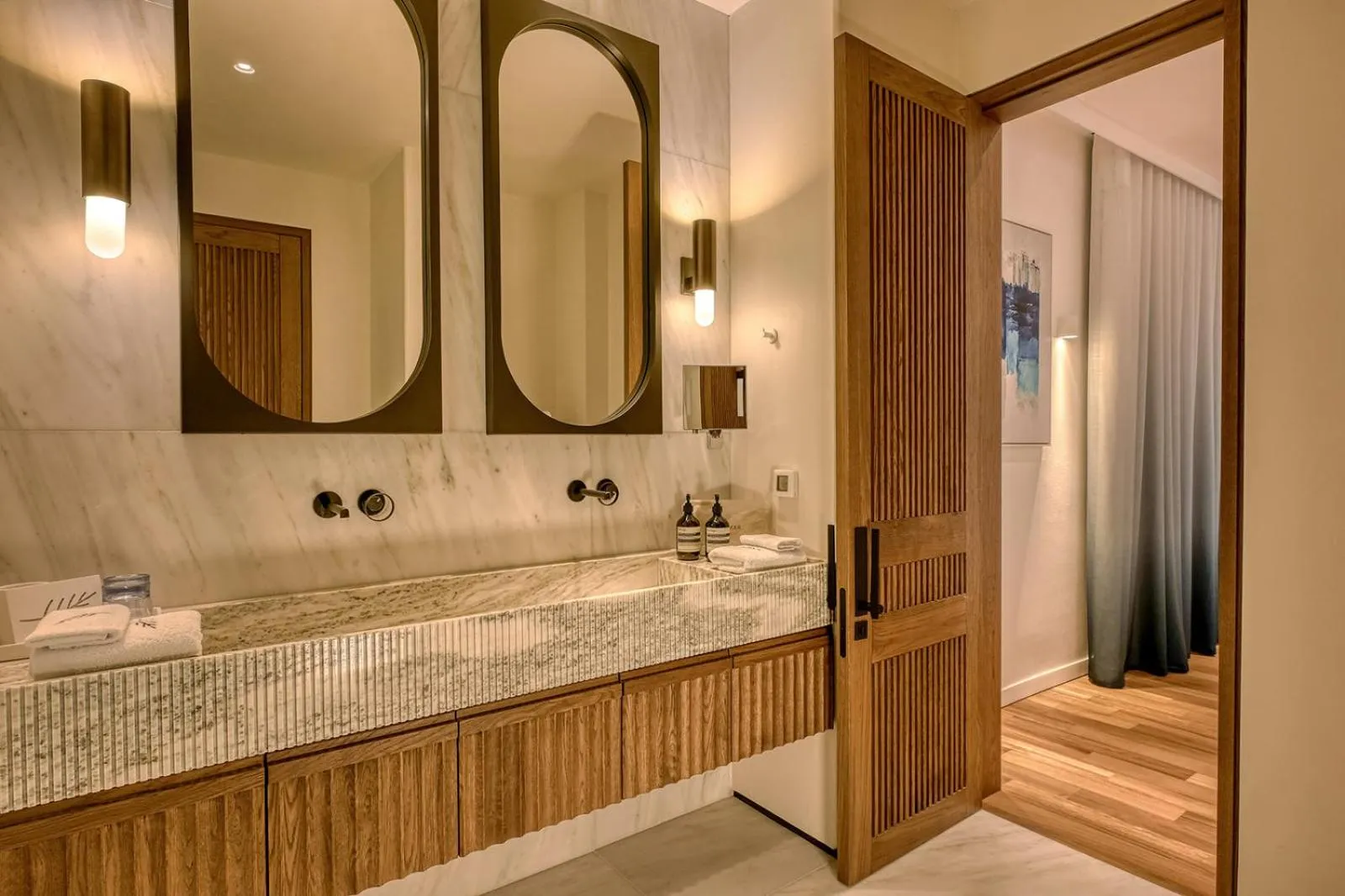 Shower in Avant Mar Paros