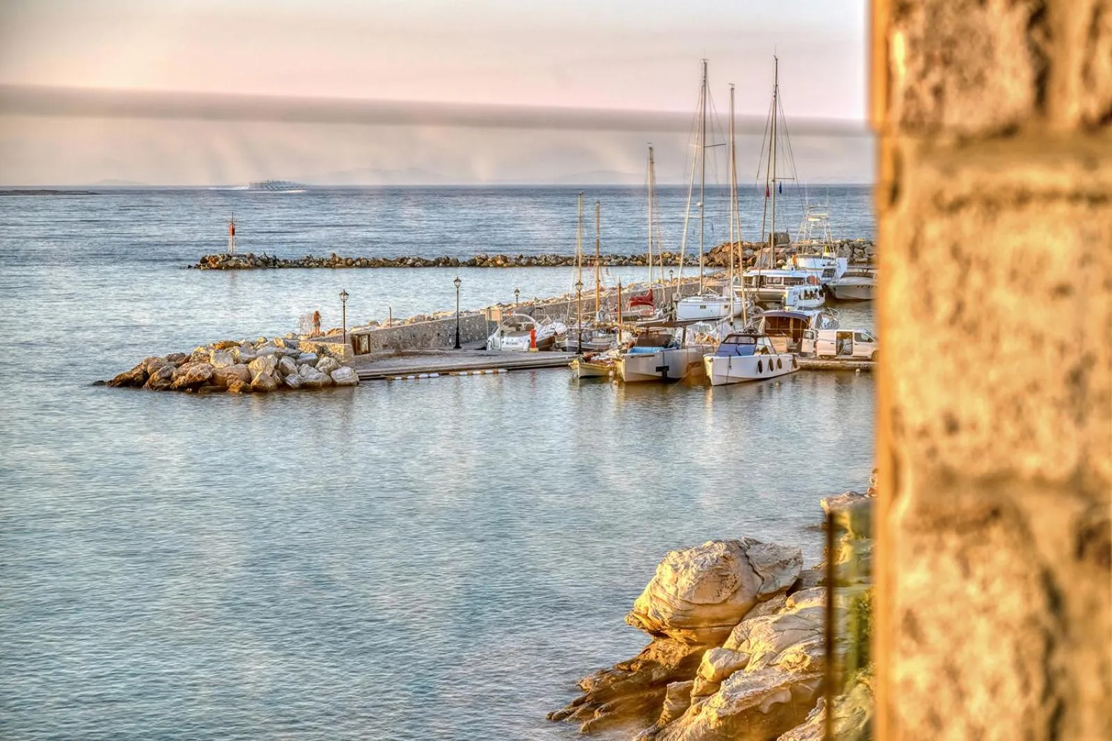 Day in Avant Mar Paros