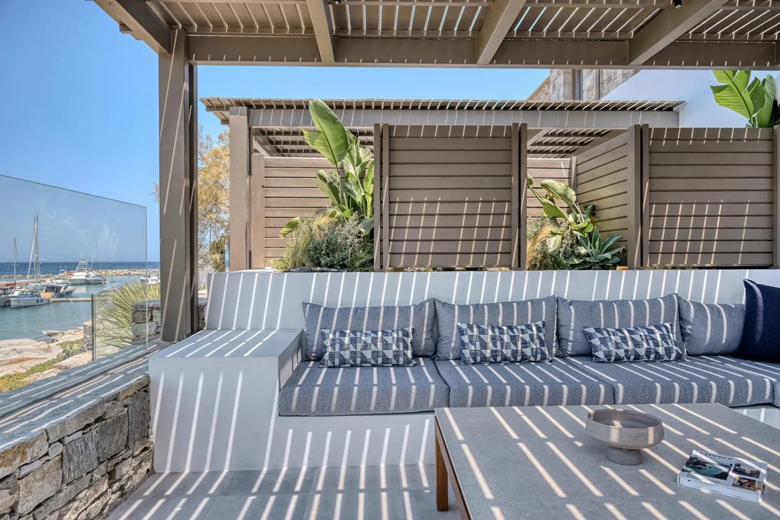 Patio in Avant Mar Paros