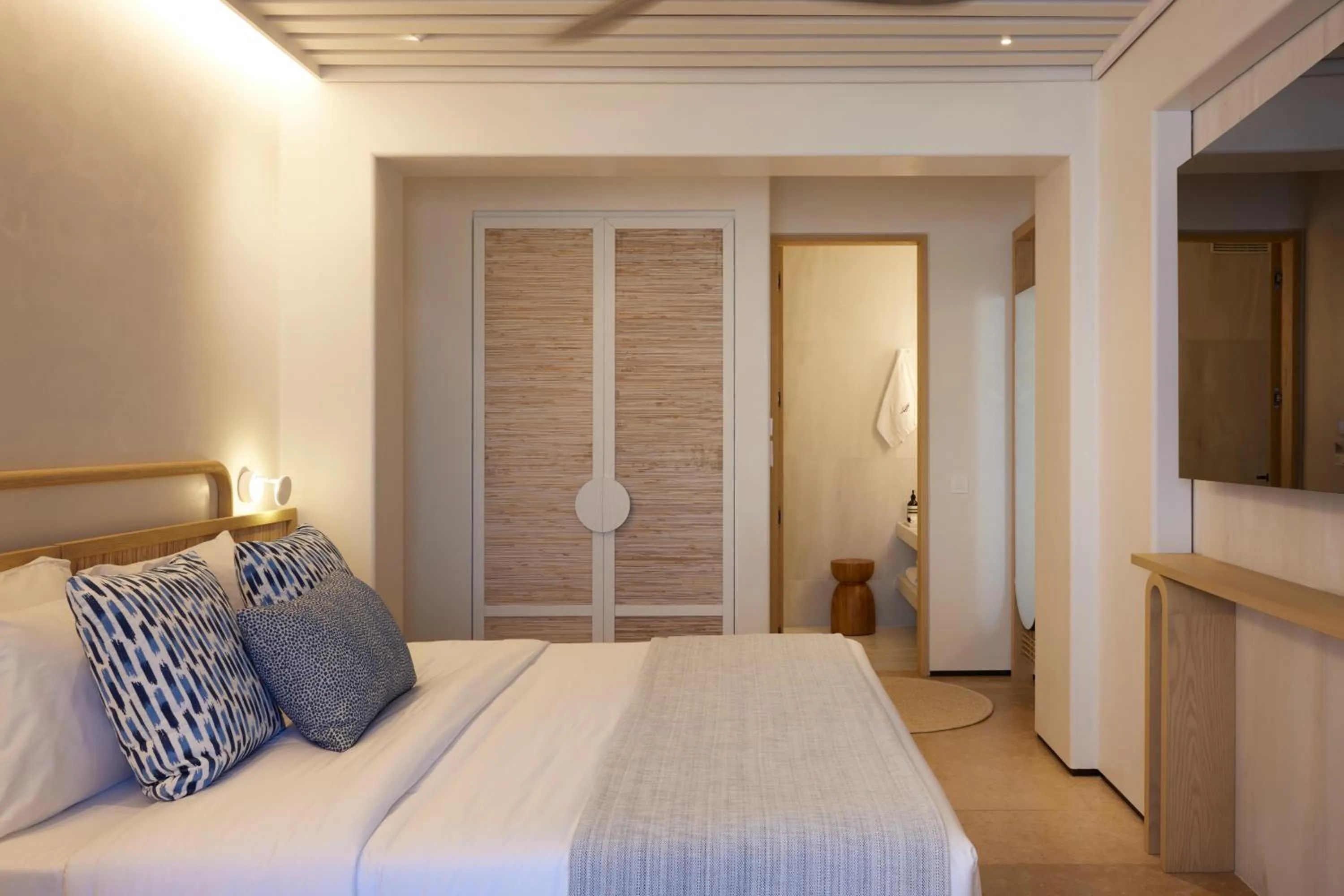 Bed in Avant Mar Paros