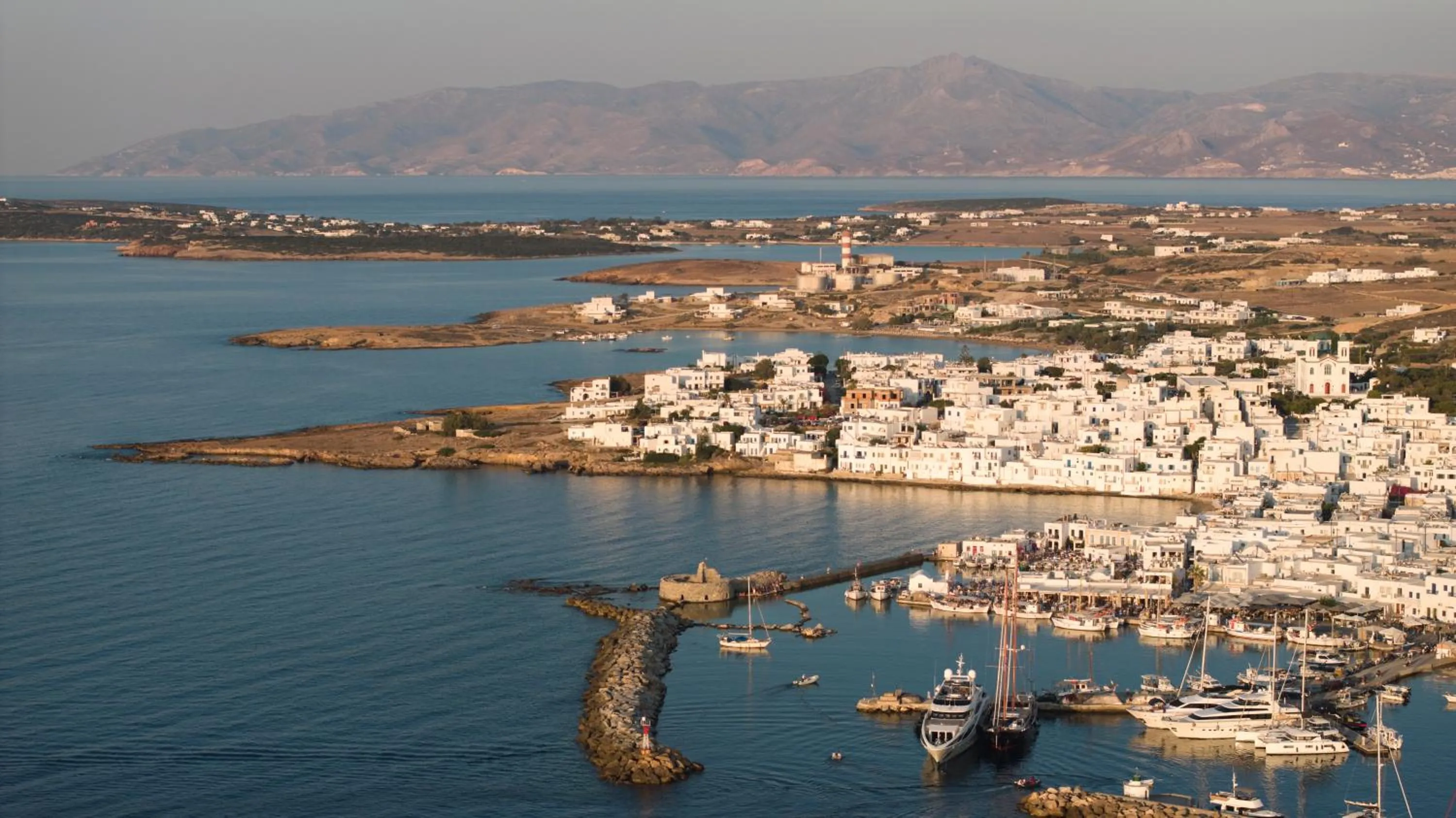 Restaurant/places to eat in Avant Mar Paros