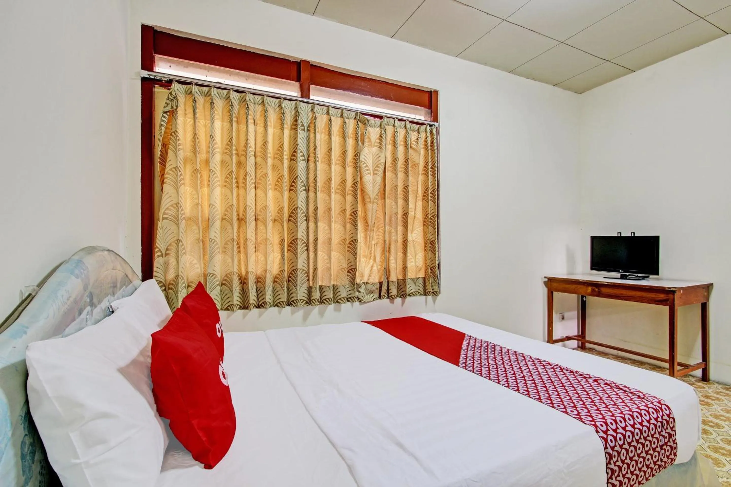 Bedroom, Bed in Hotel O Asta Guesthouse