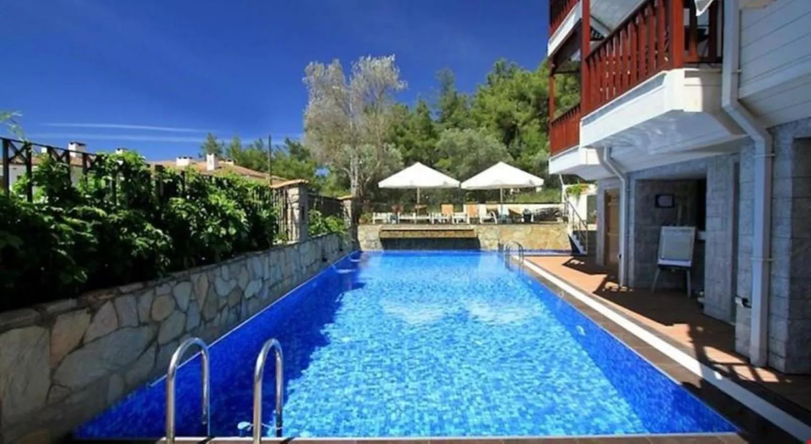 Swimming pool in SUMMER OTEL