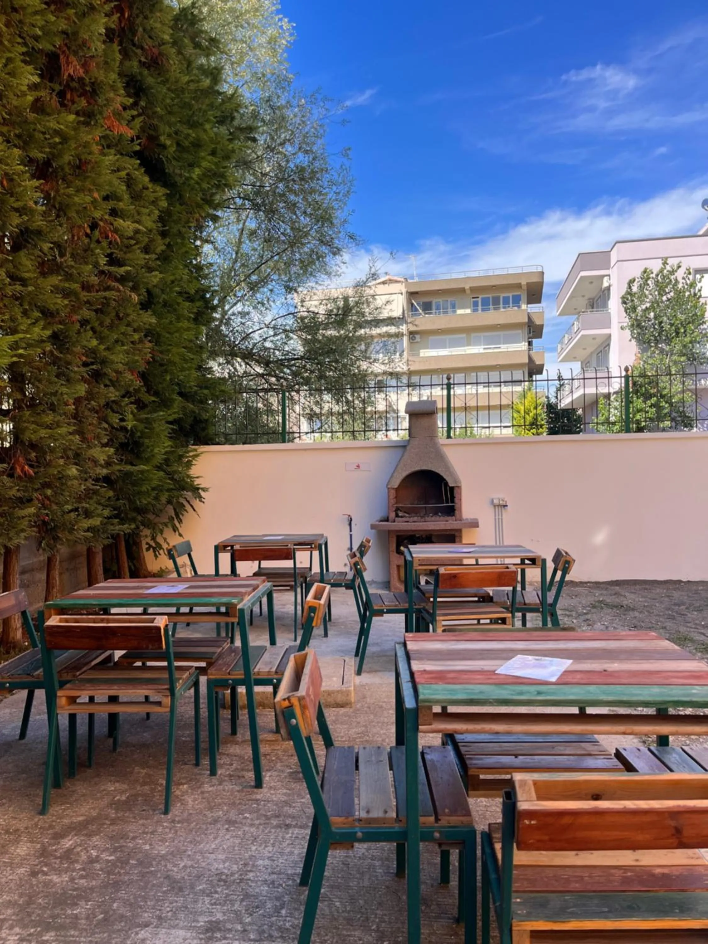 Restaurant/places to eat in Belix Hotel Apartments, Near the Beach