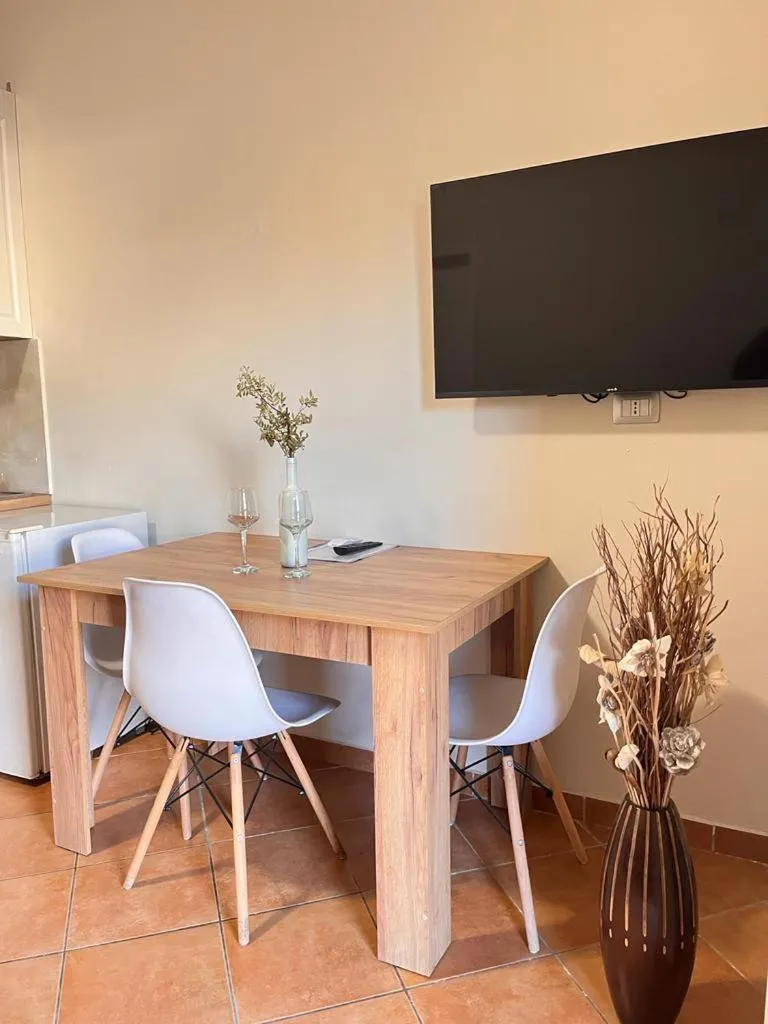 Communal lounge/ TV room in Belix Hotel Apartments, Near the Beach