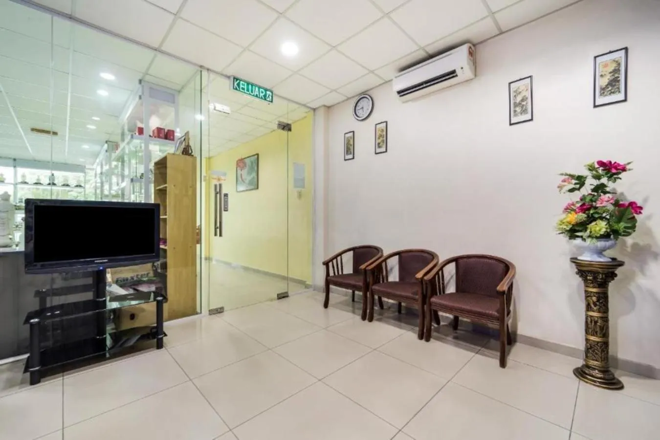 Lobby or reception in Hotel River Inn