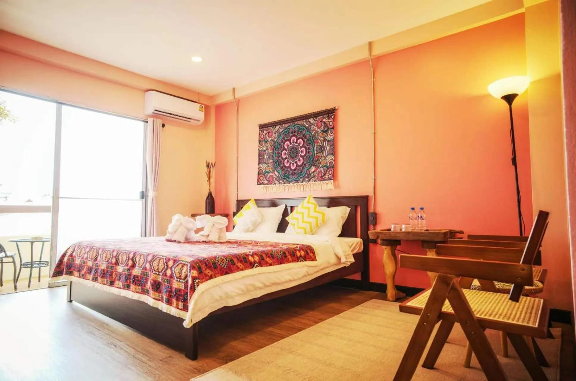 Bed in Elegant Lanna Guesthouse