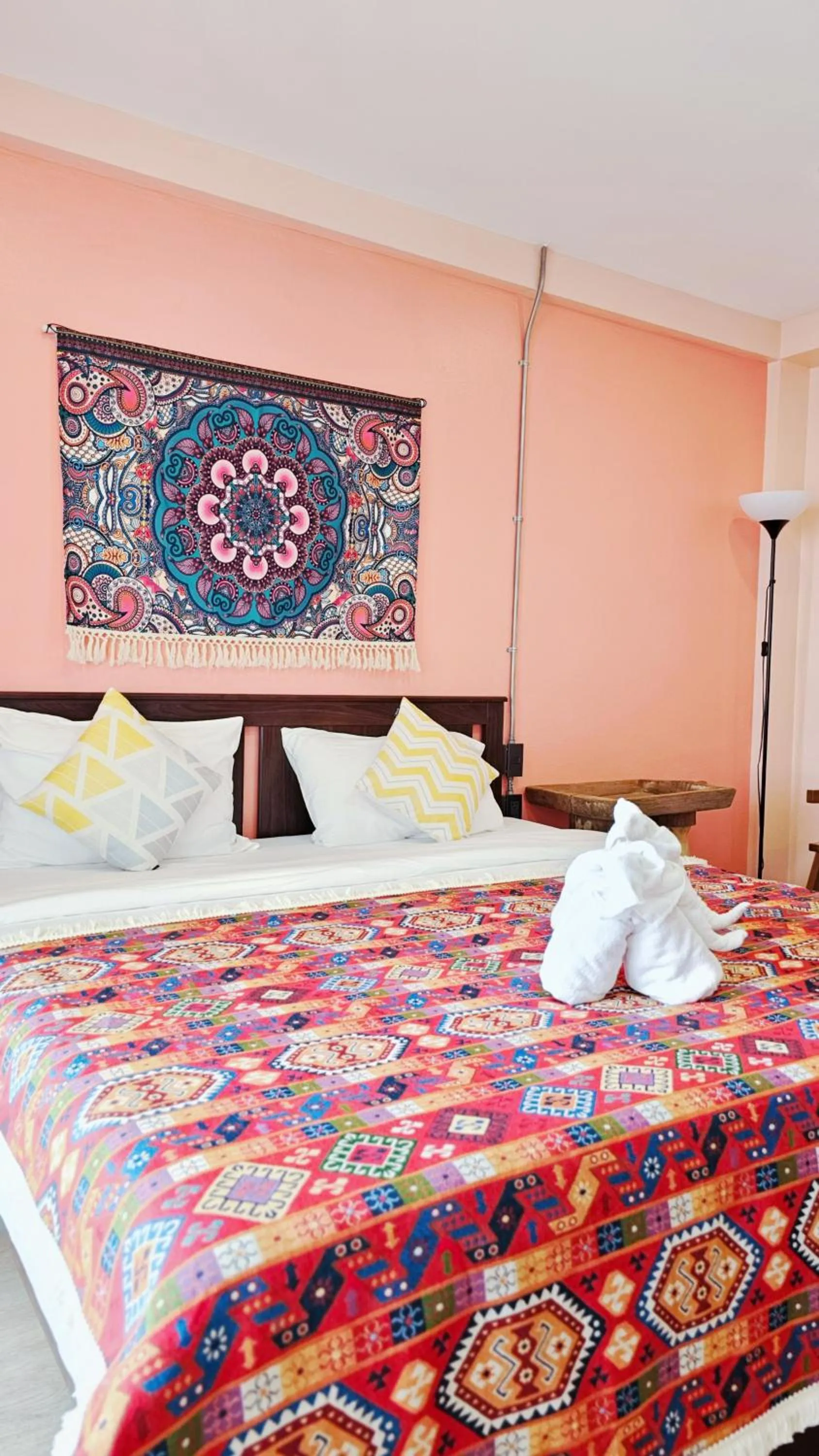 Bed in Elegant Lanna Guesthouse