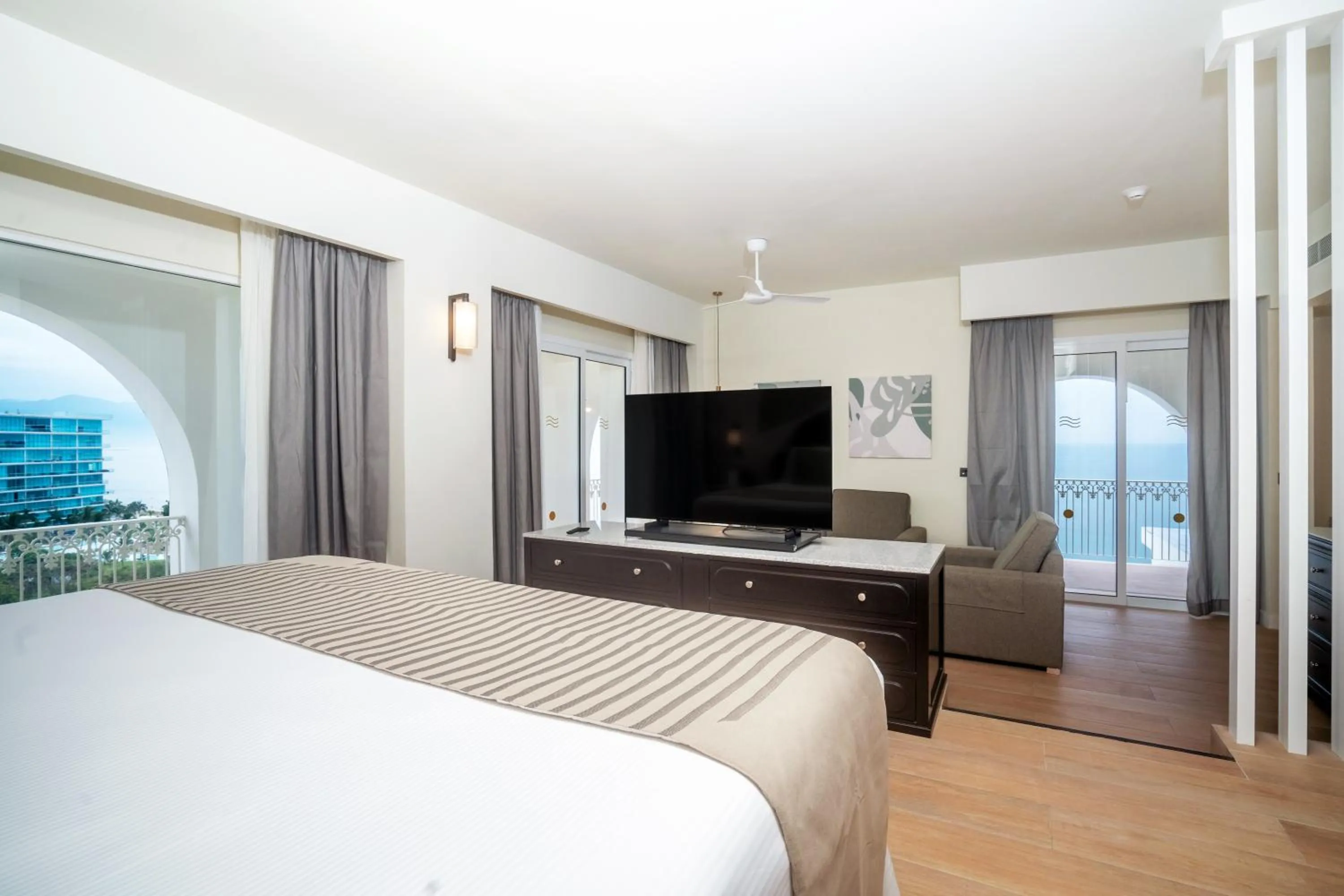 Bed in Riu Palace Pacifico - All Inclusive - Adults Only