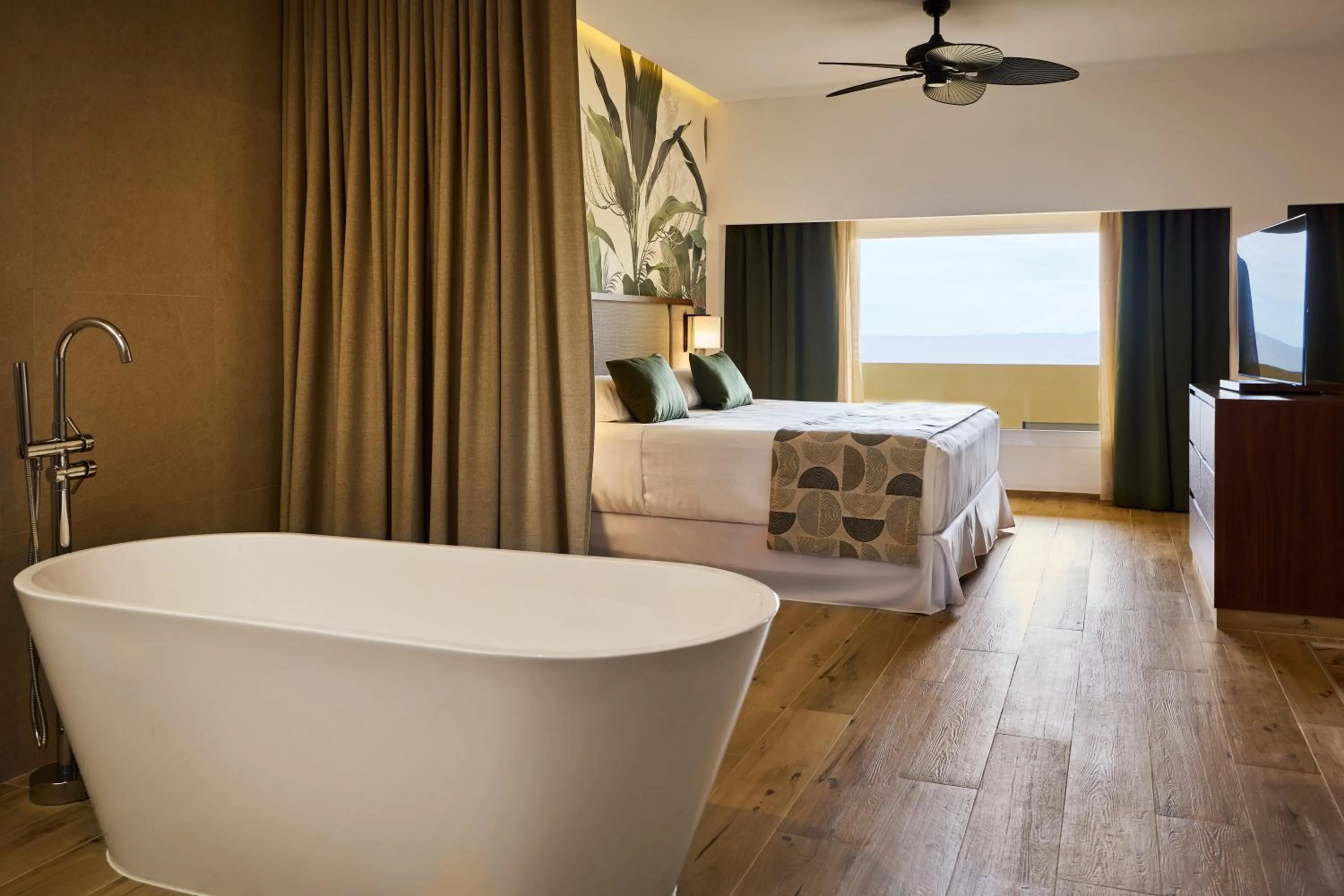 Photo of the whole room, Bed in Riu Guanacaste - All Inclusive