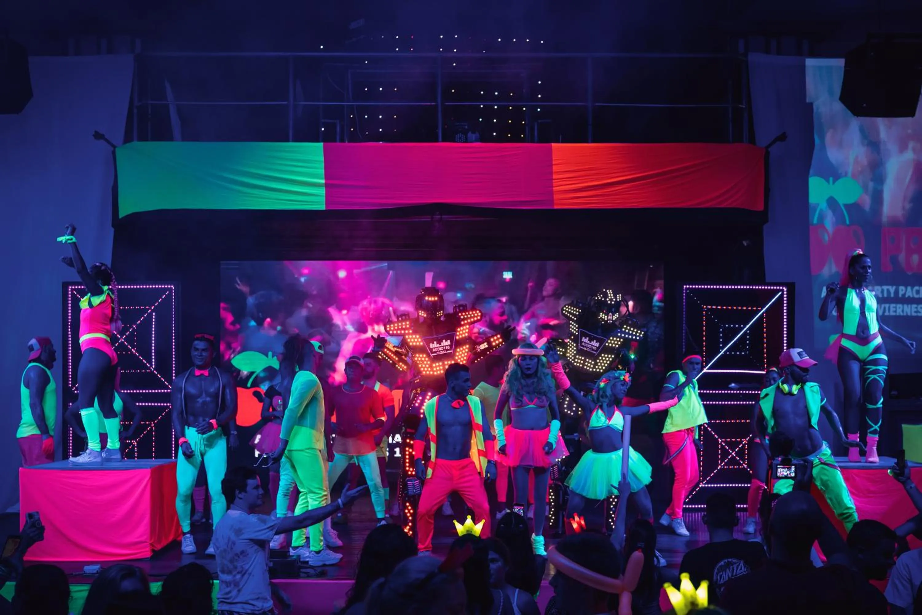 Evening entertainment in Riu Guanacaste - All Inclusive