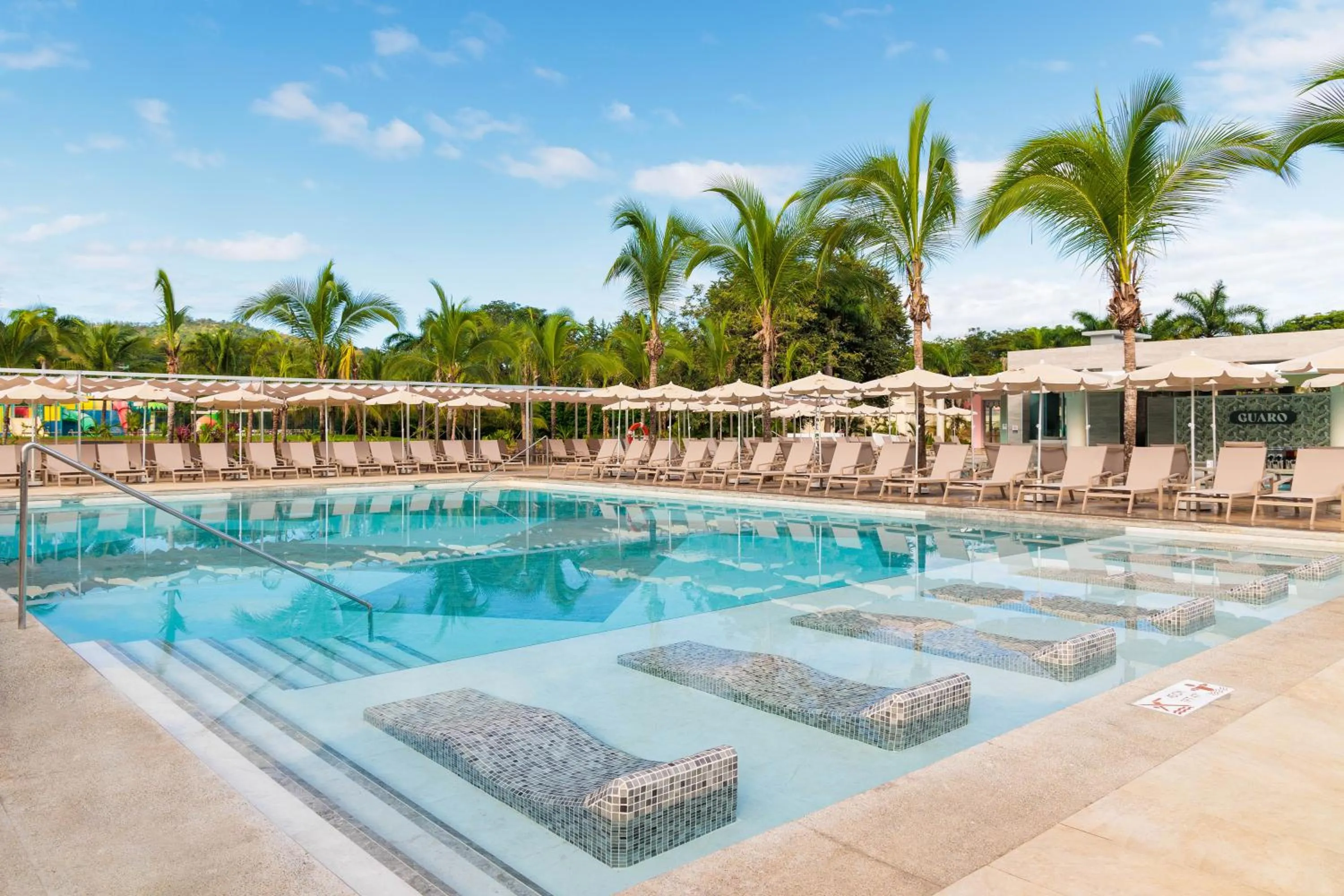 Swimming pool in Riu Guanacaste - All Inclusive