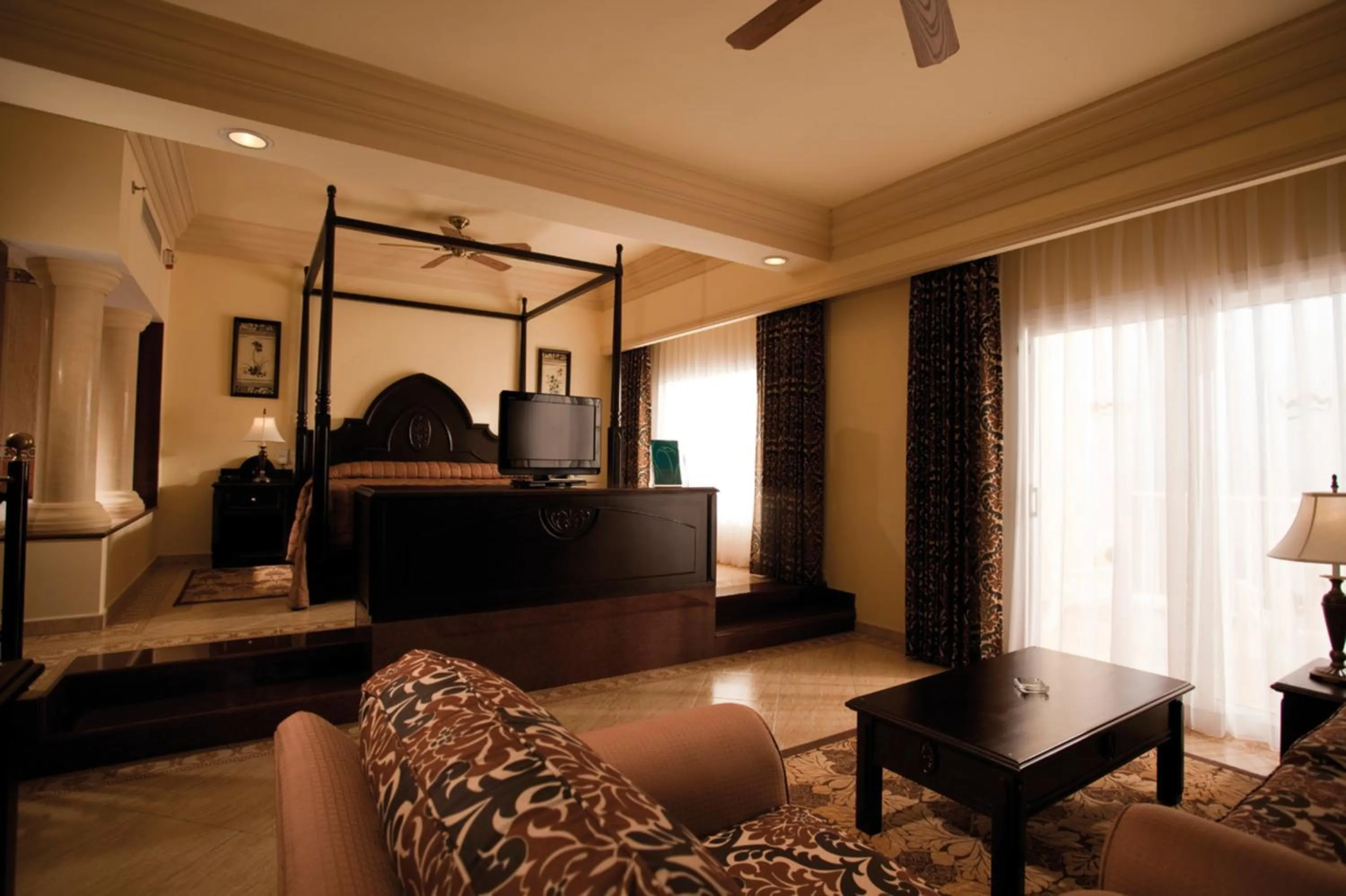 Suite in Riu Guanacaste - All Inclusive