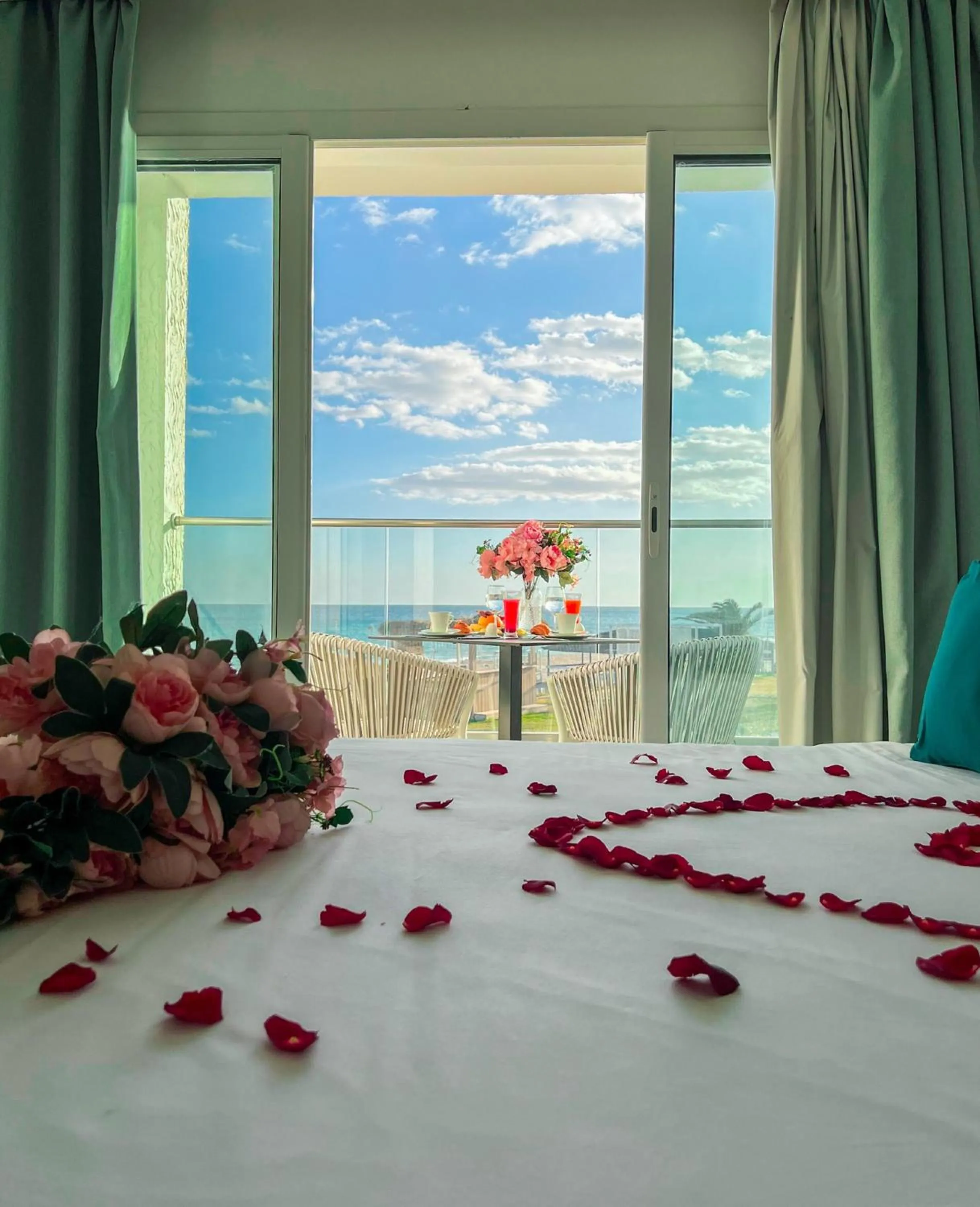 Bedroom, Bed in Amber El Fell