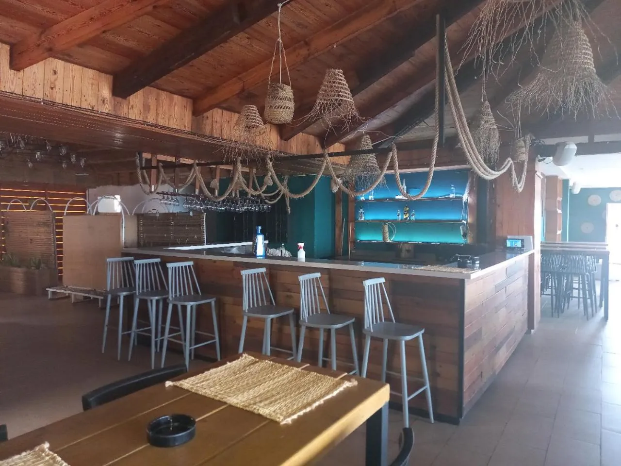 Restaurant/places to eat in Amber El Fell