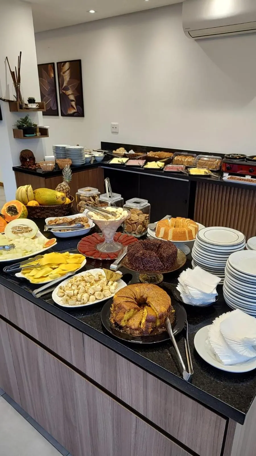 Buffet breakfast in Hotel Golden Hills