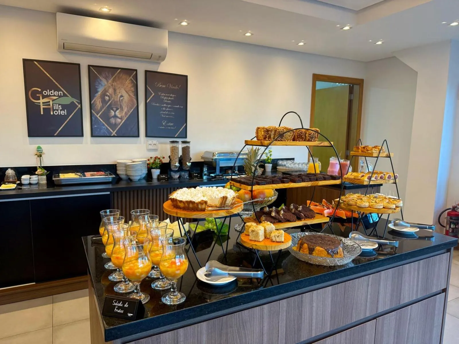 Breakfast in Hotel Golden Hills