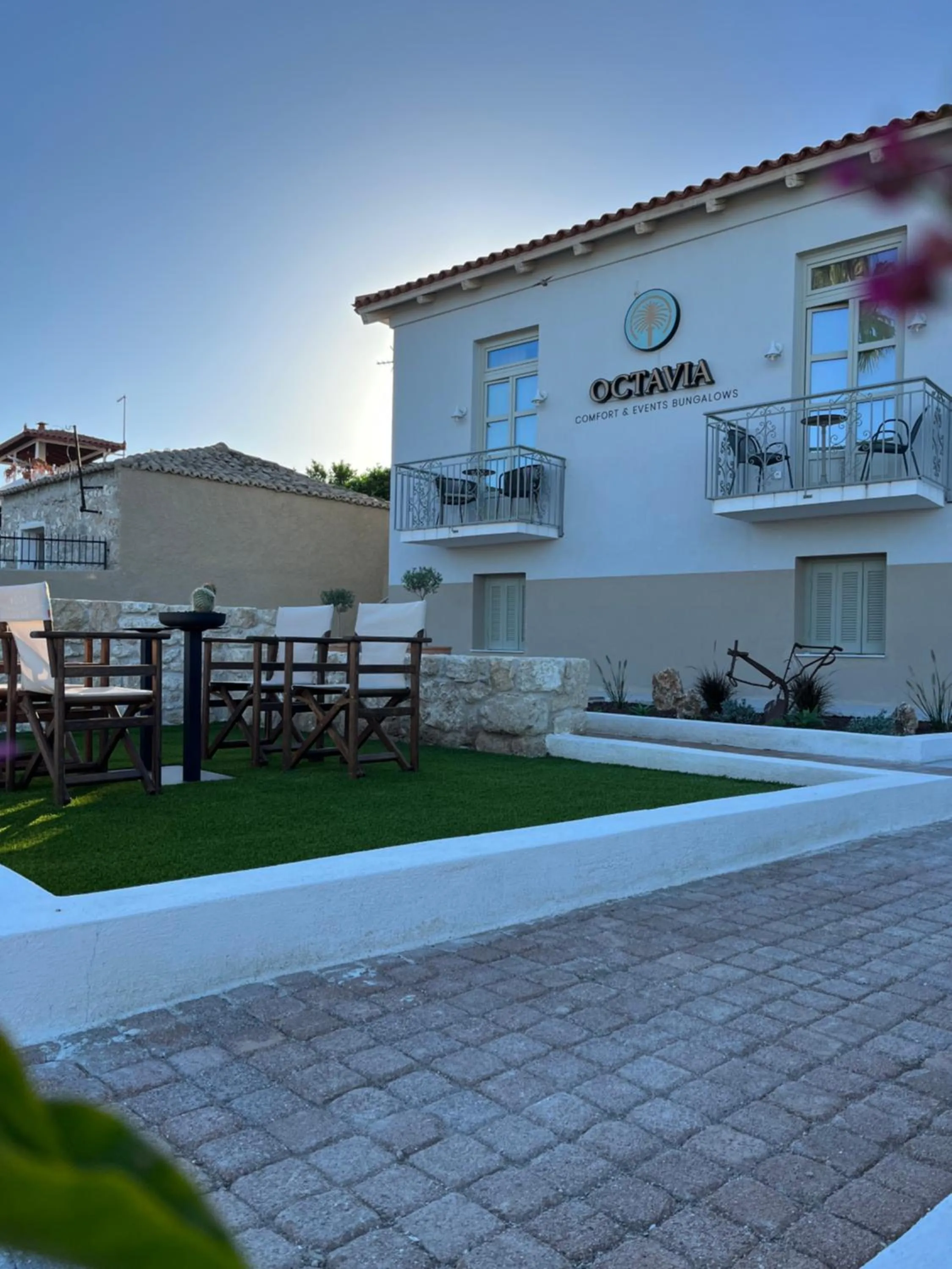 Property building in Octavia Rooms