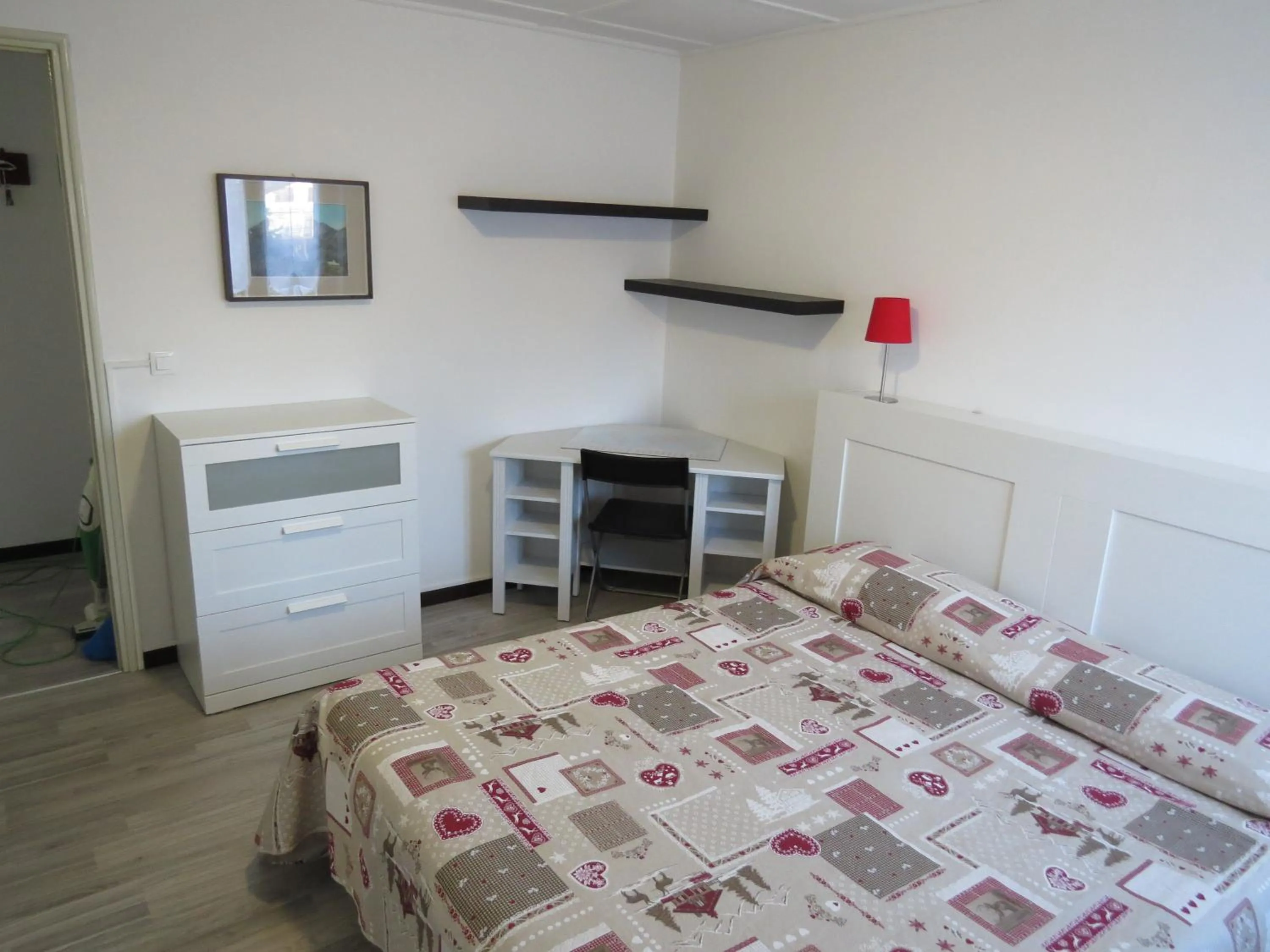 Bed in CASA MICHELA PARKING FREE Domodossola
