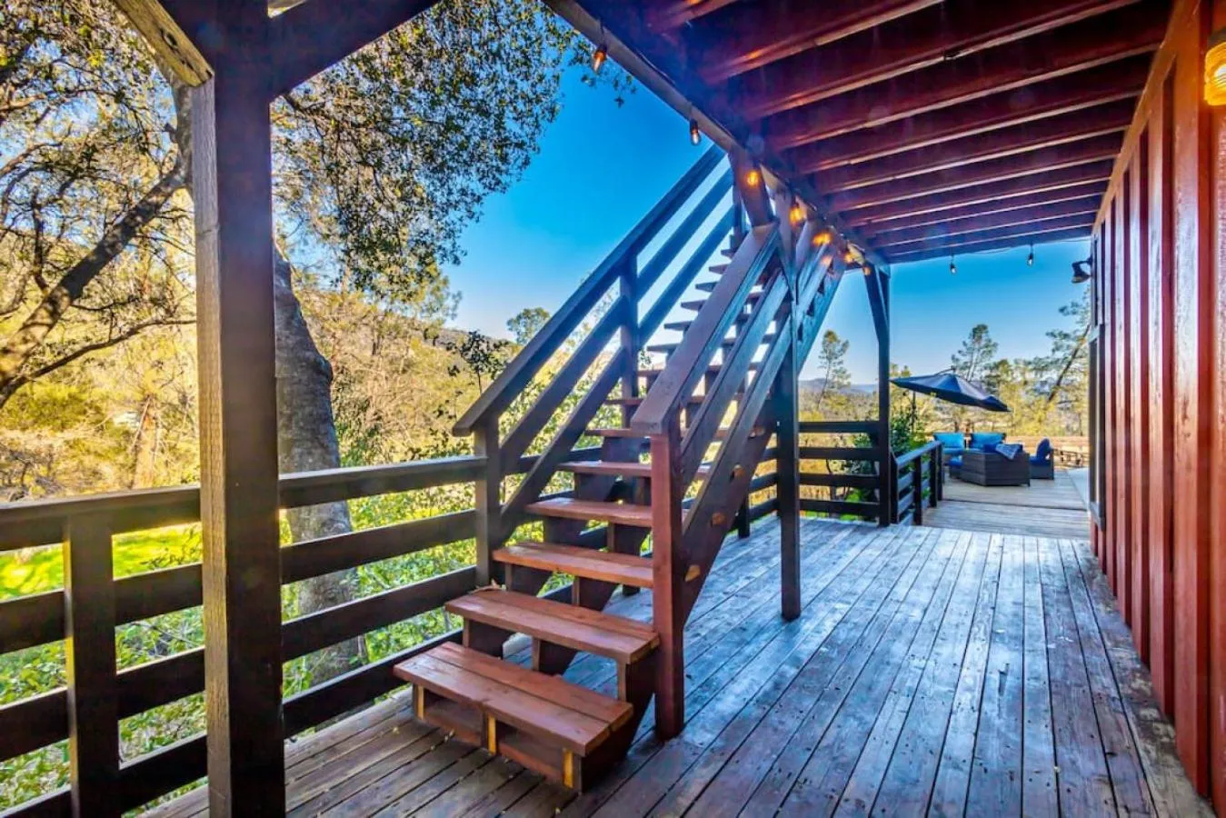 Sierra Vista Lookout Lodge with Creek, Waterfall and Waterholes, minutes from Bass Lake and Yosemite South Gate