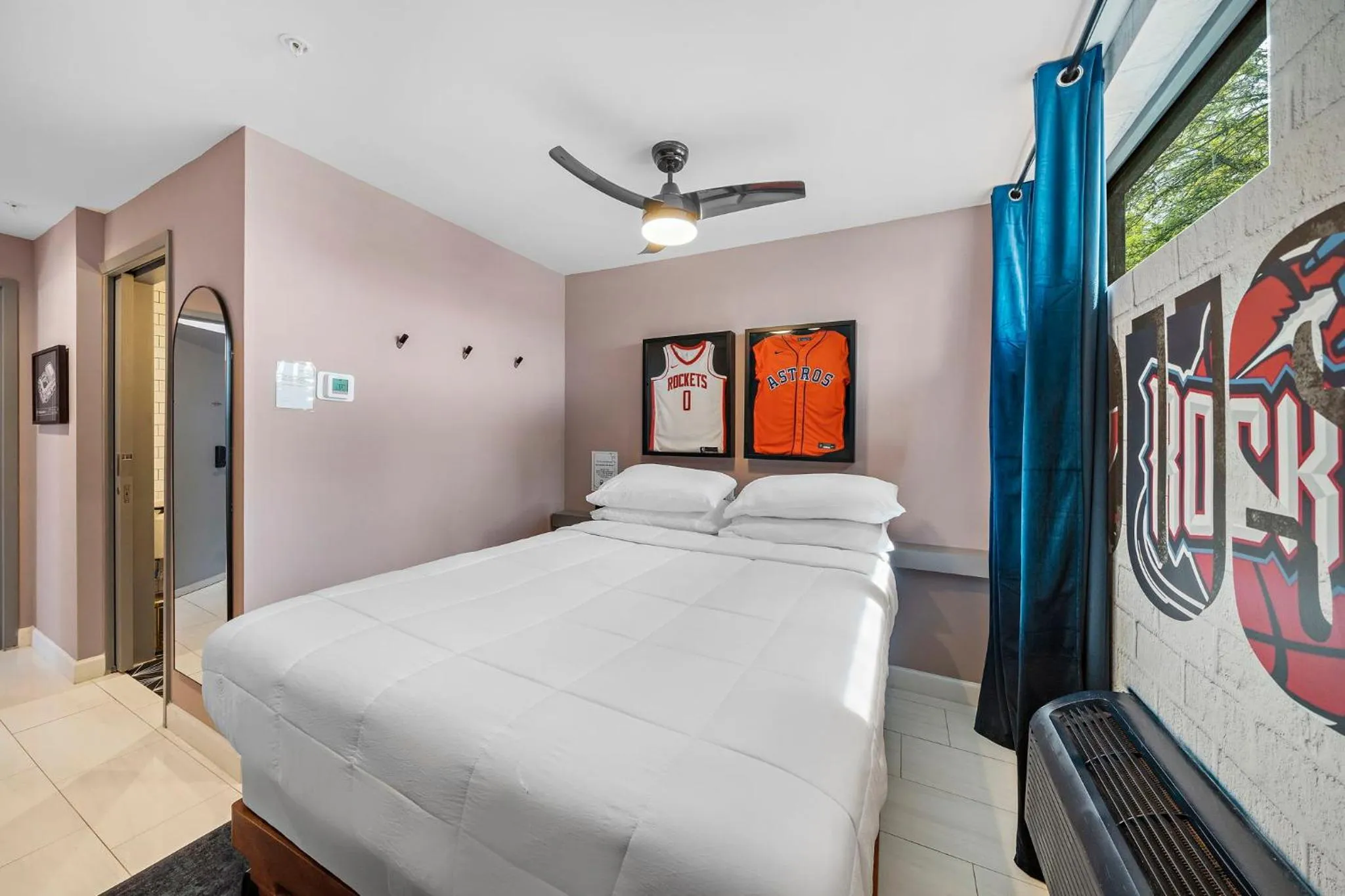 Bedroom, Bed in Wanderstay Boutique Hotel