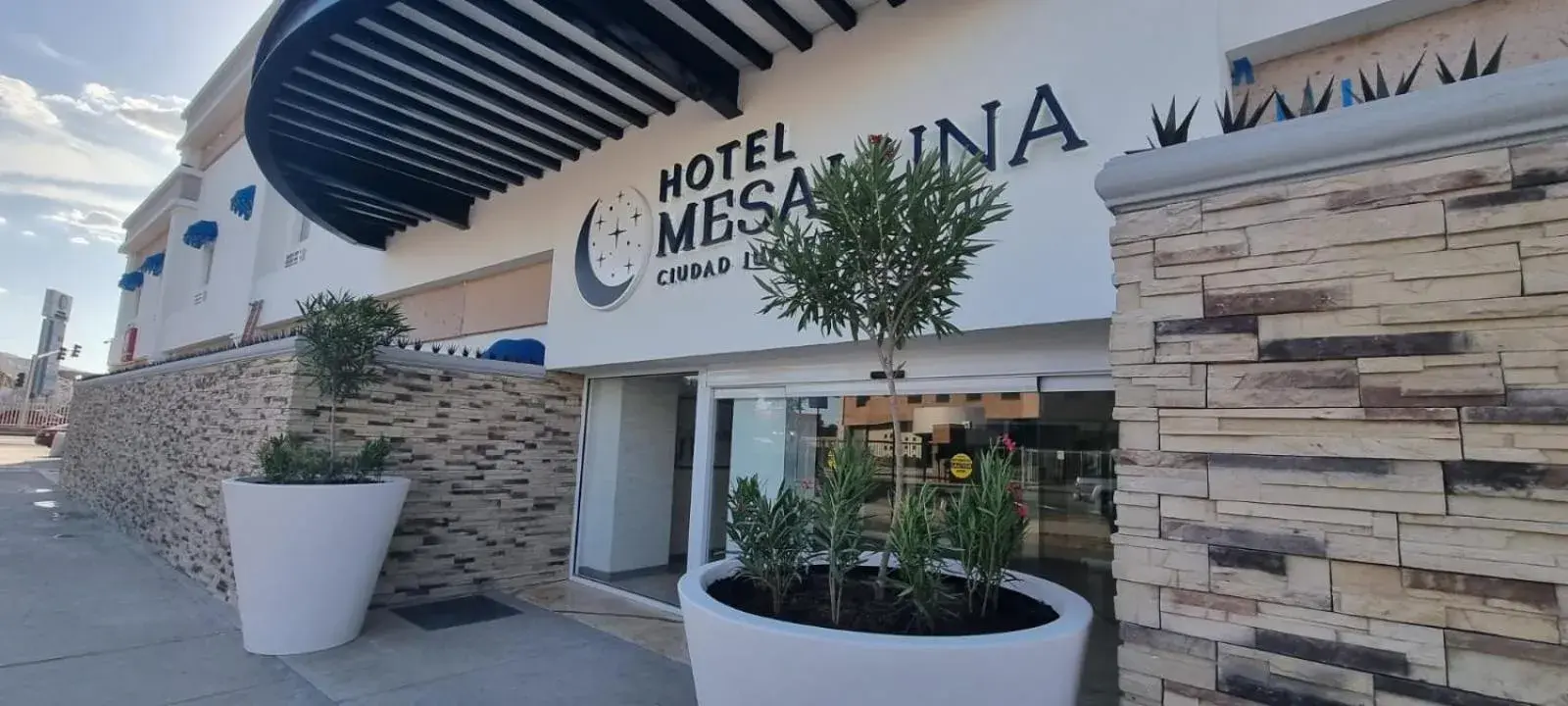 Hotel Mesaluna Short & Long Stay Hotel Mesaluna Short & Long Stay