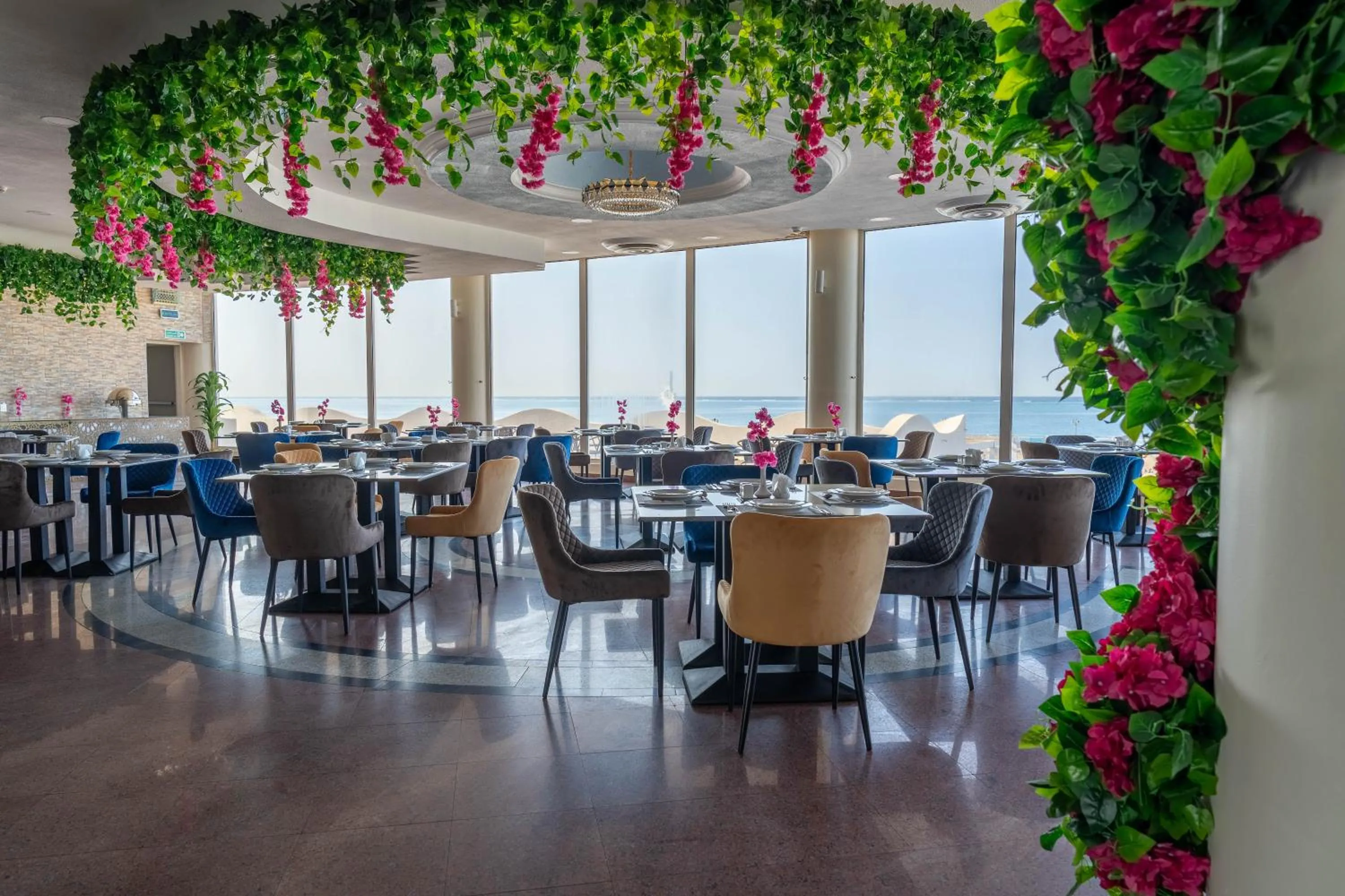 Restaurant/places to eat in Radwa Ramada Resort