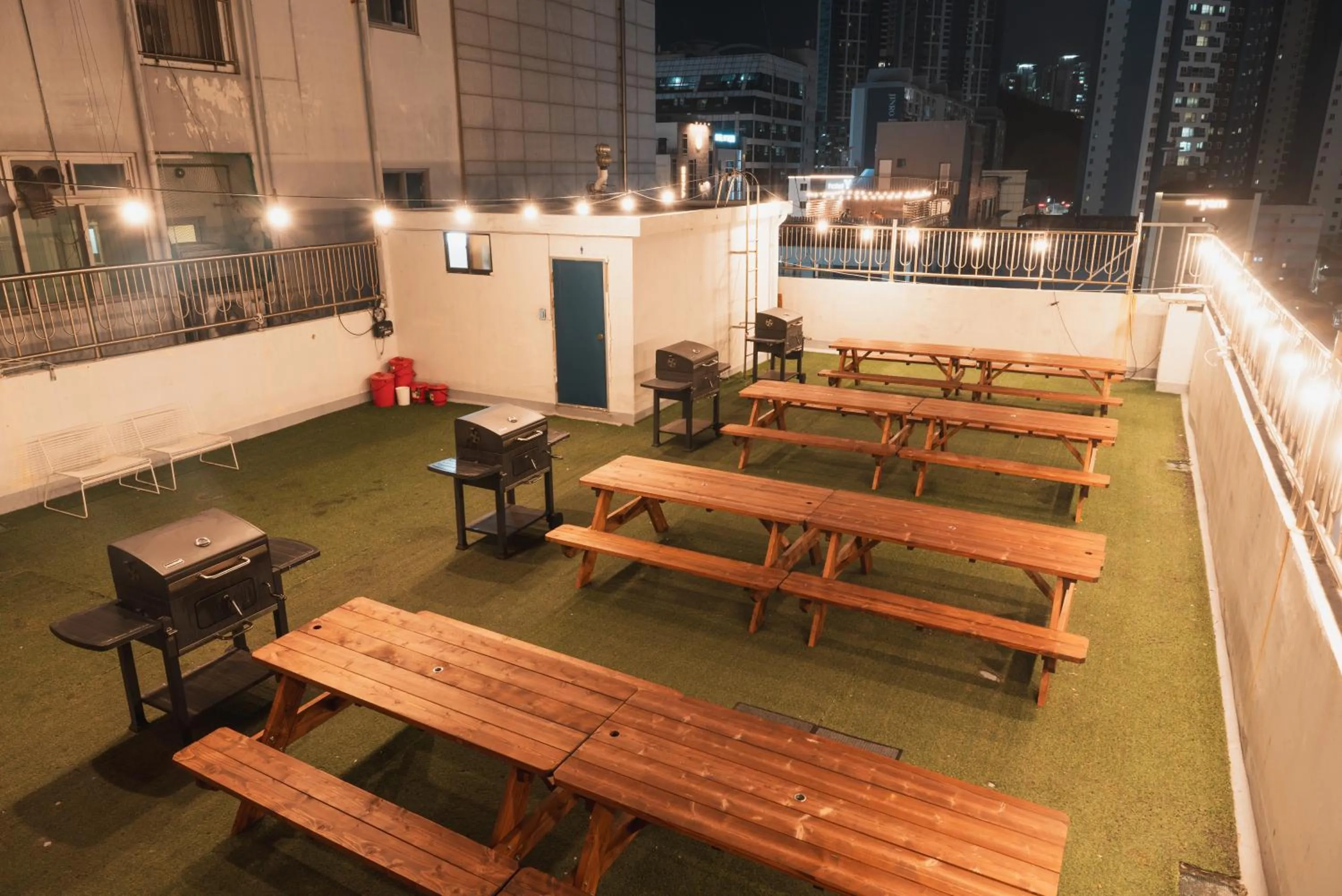 Night in The Wave Pension