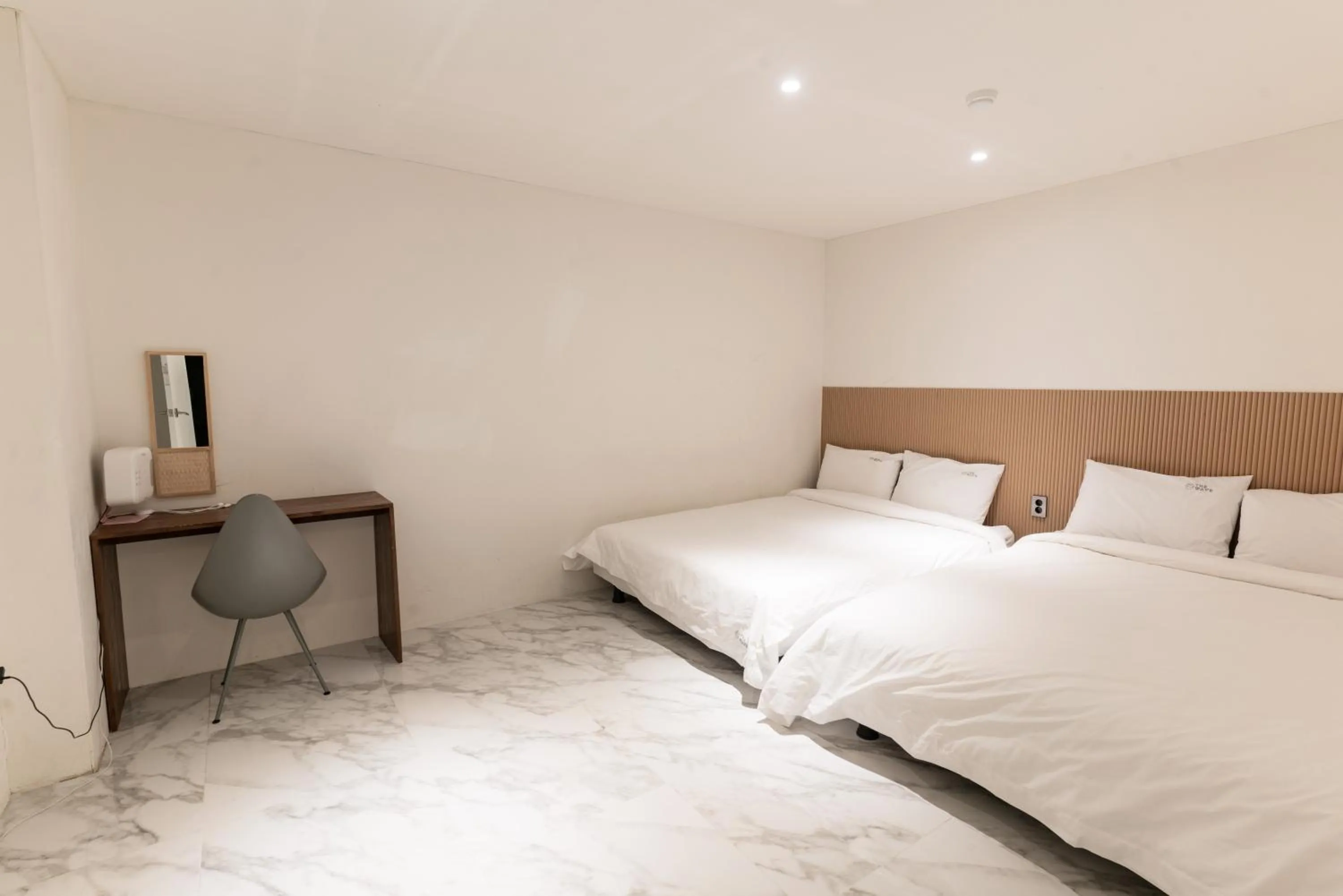 Bed in The Wave Pension