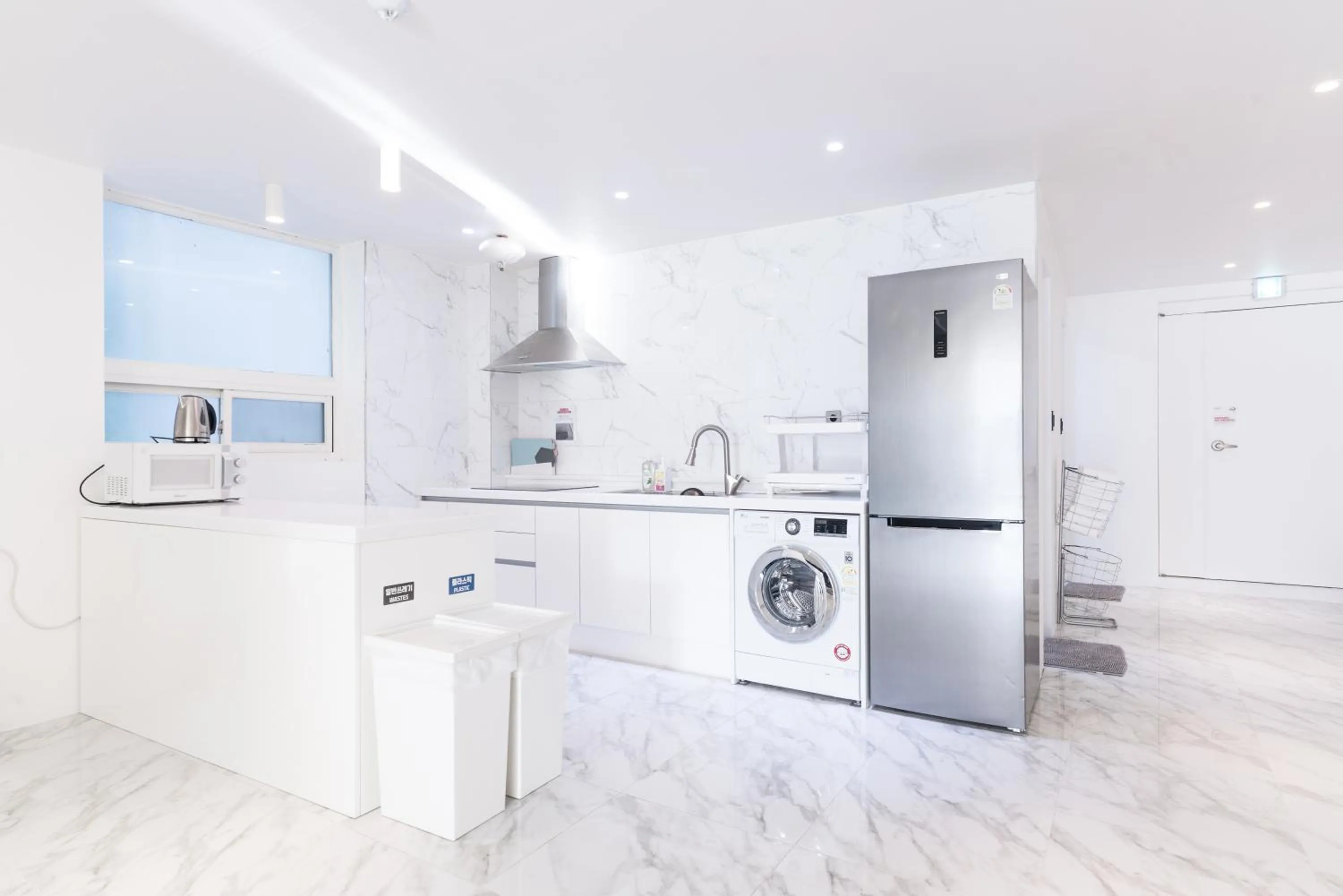 Kitchen or kitchenette in The Wave Pension