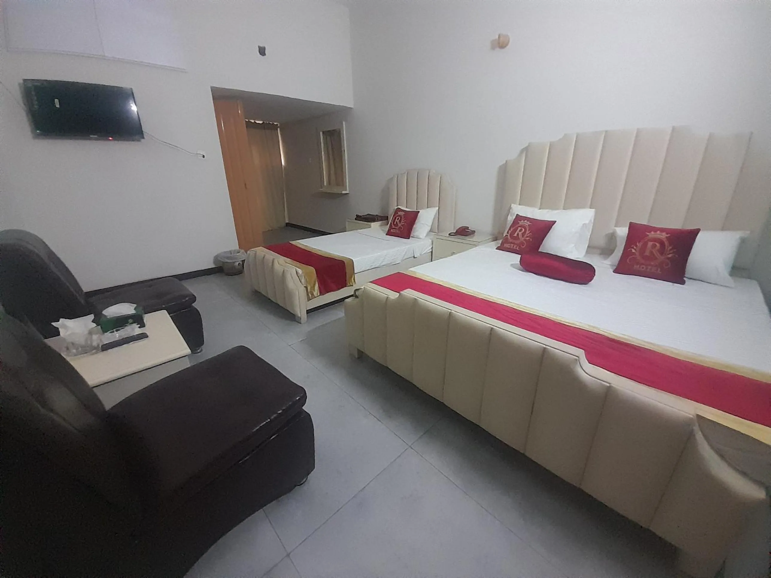 Bed in Hotel Royal Rose