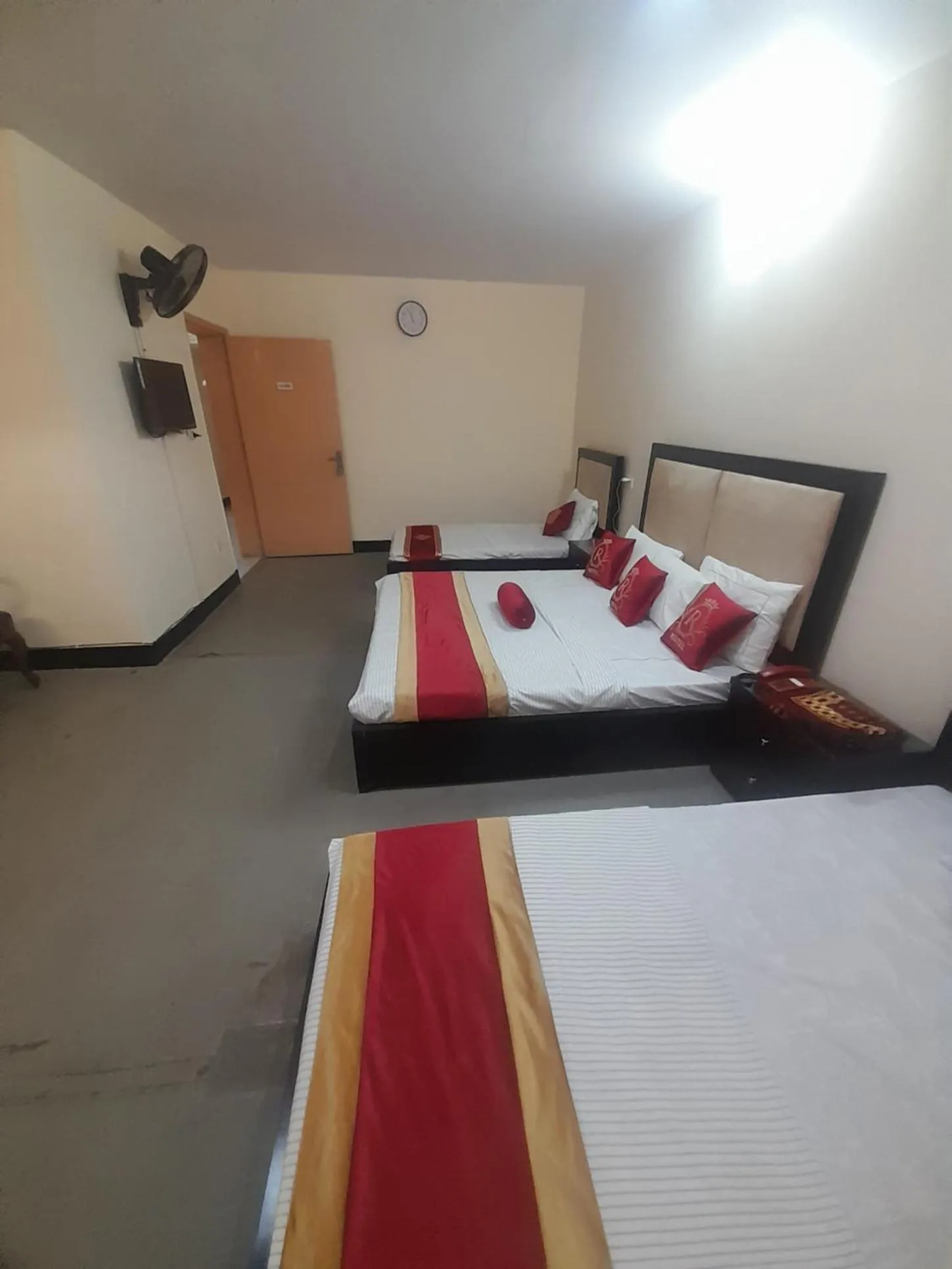 Bed in Hotel Royal Rose