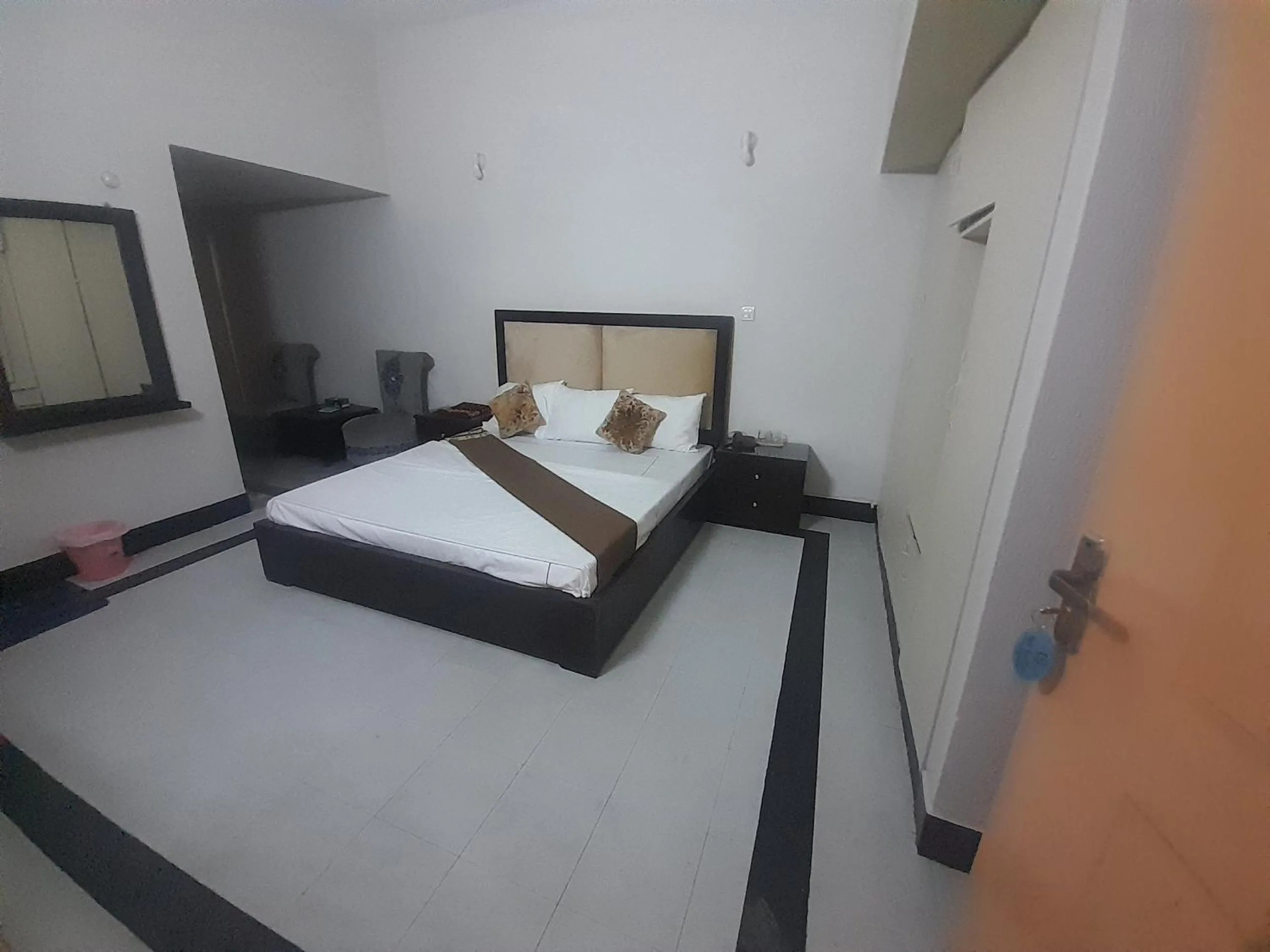 Bed in Hotel Royal Rose