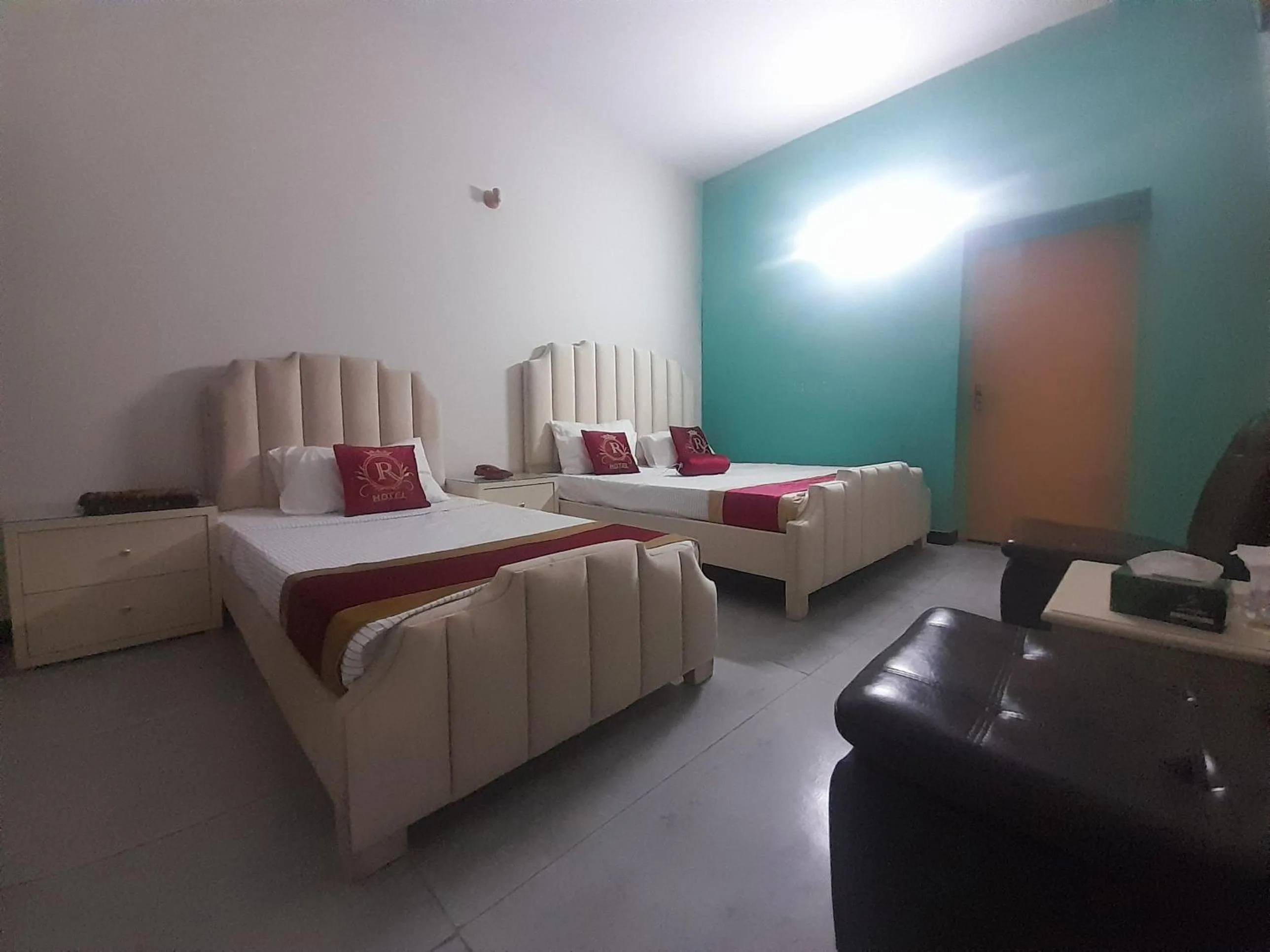 Bed in Hotel Royal Rose