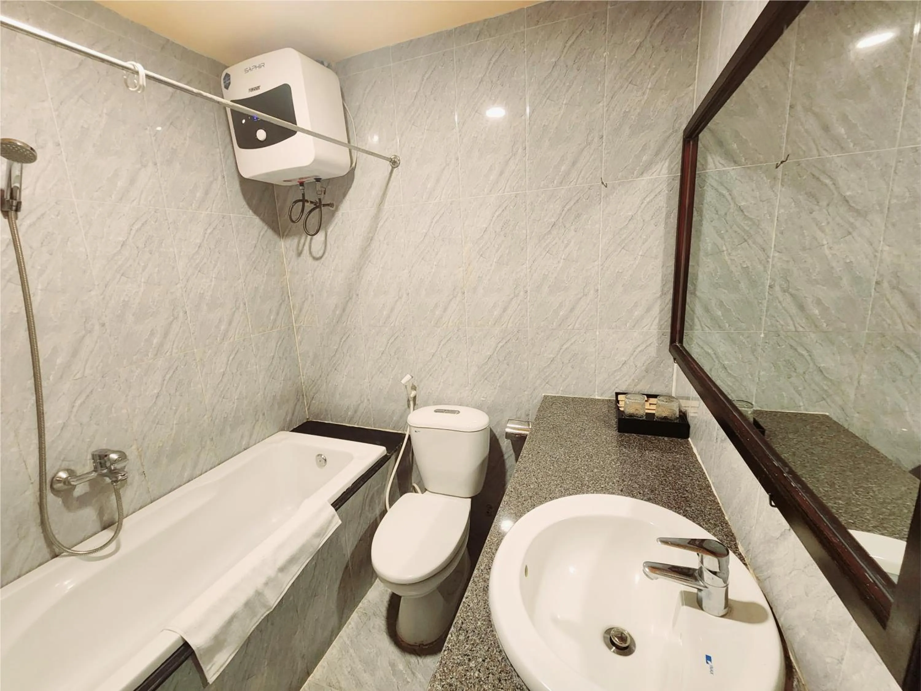 Shower in iHome Hoi An