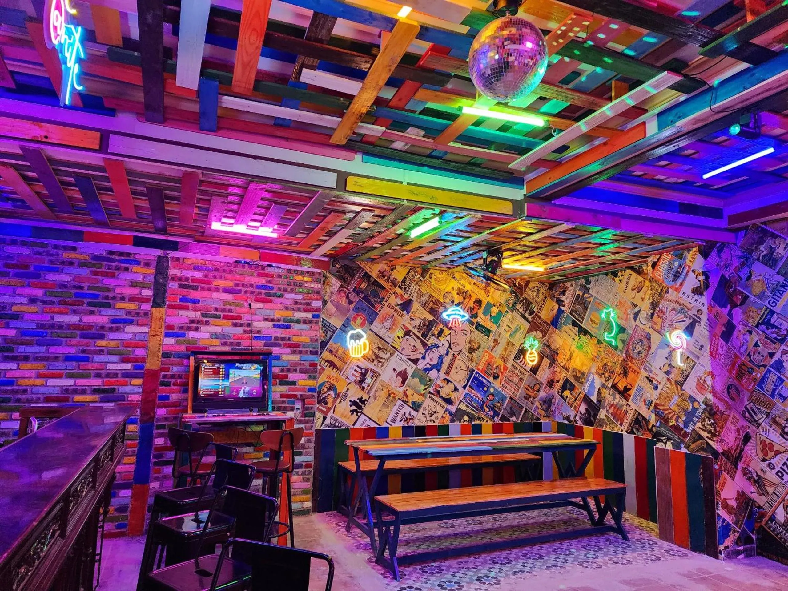 Lounge or bar in iHome Hoi An