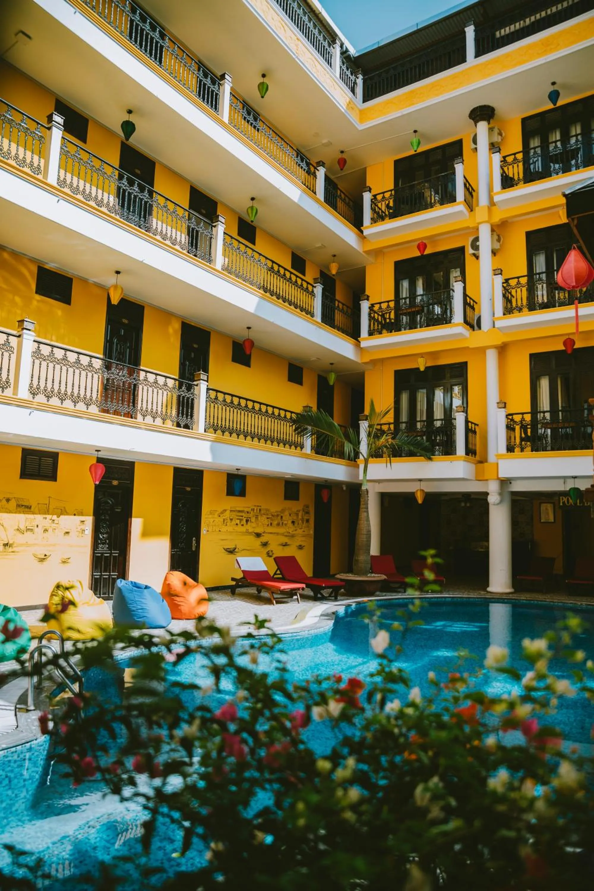 Pool view in iHome Hoi An