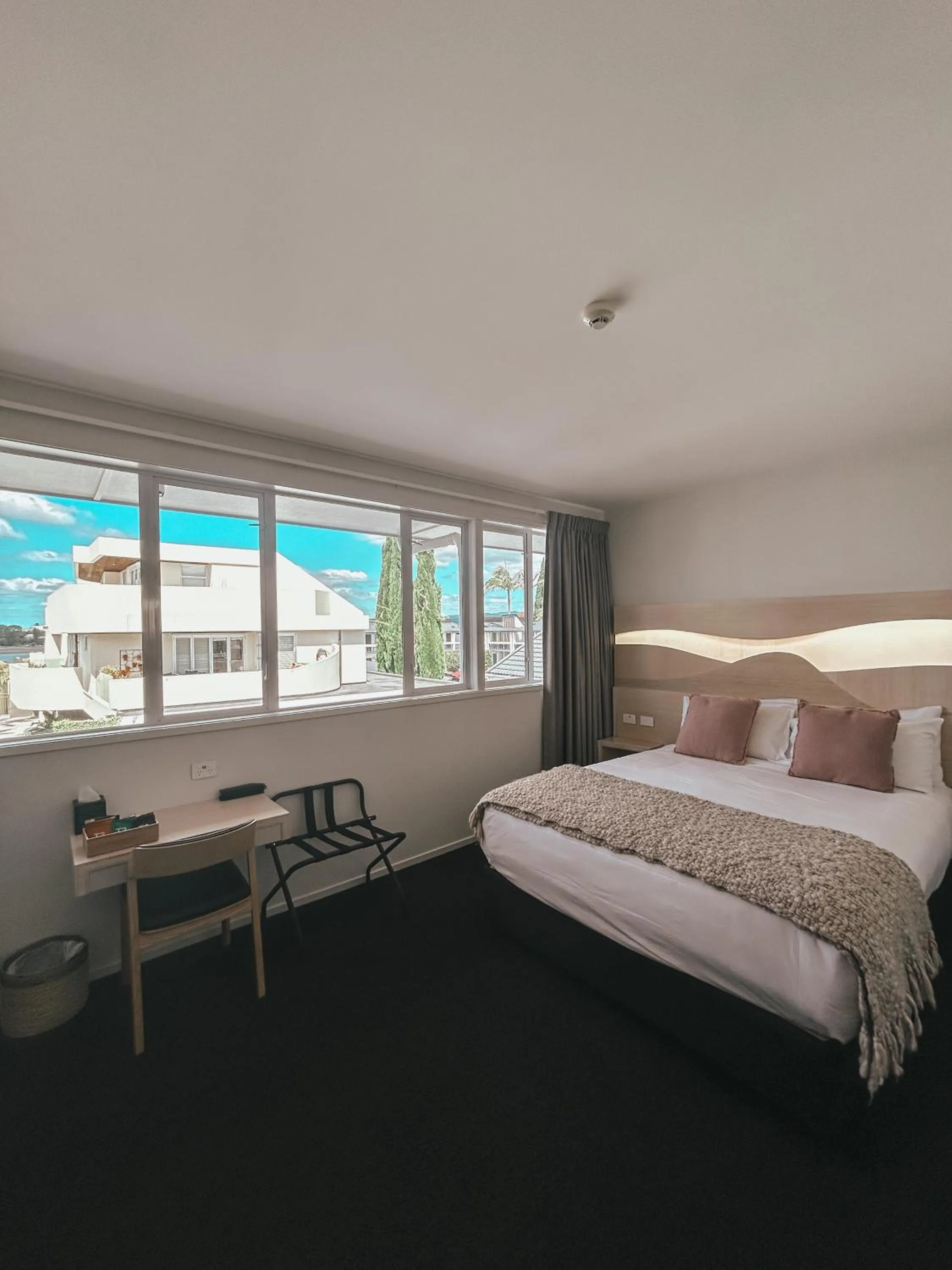 Bed in CitySide Hotel Tauranga