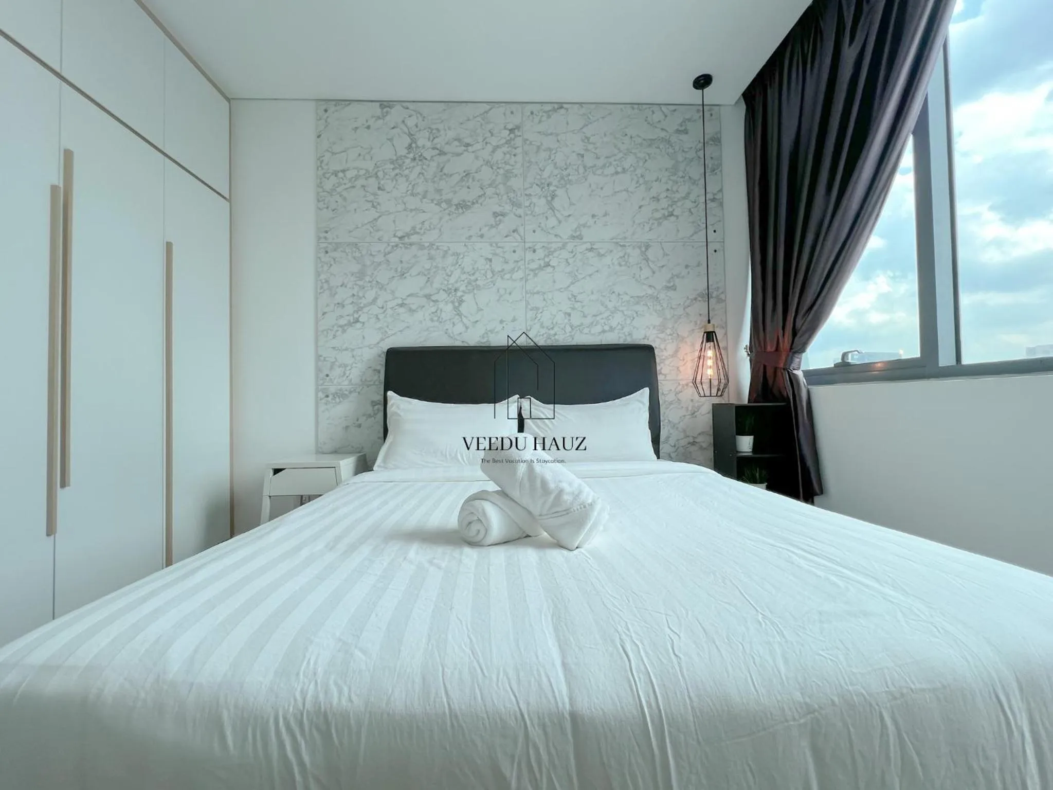 Bedroom, Bed in Mercu Summer Suites KLCC by Veedu Hauz