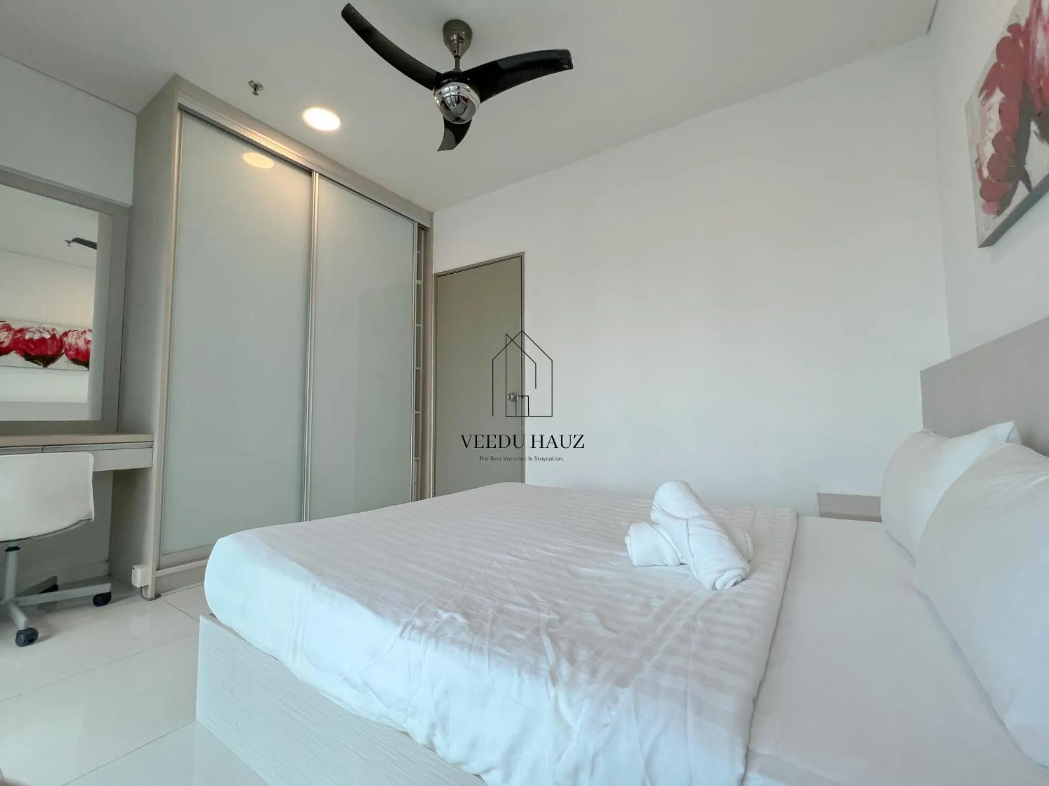 Bedroom, Bed in Mercu Summer Suites KLCC by Veedu Hauz