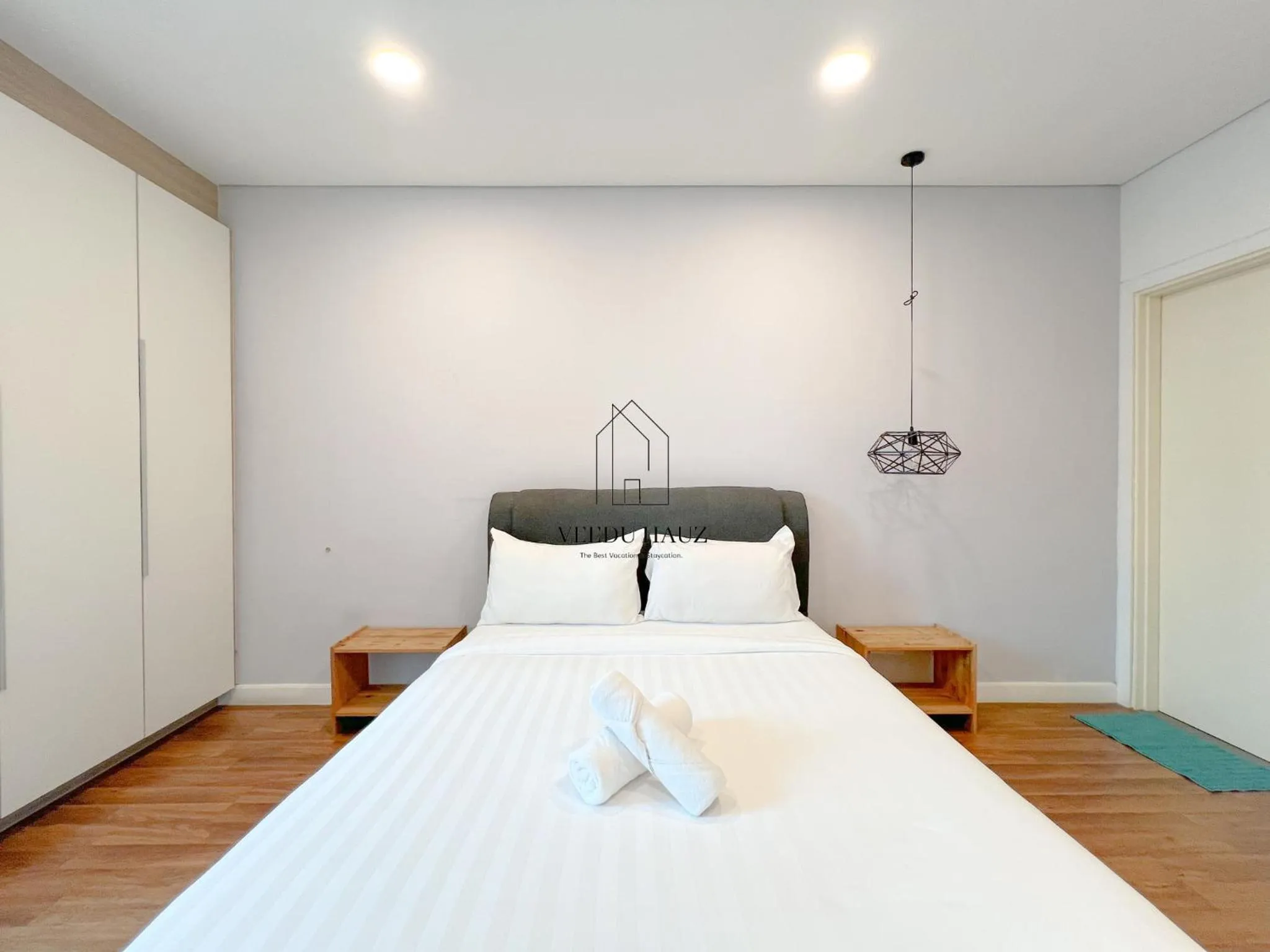 Bed in Mercu Summer Suites KLCC by Veedu Hauz